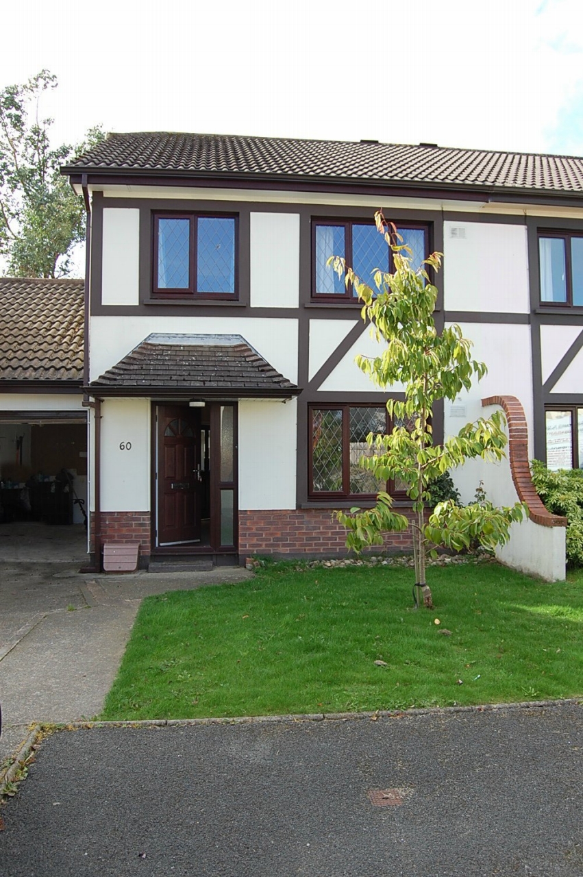 3 bedroom semi-detached house Let Agreed in Douglas - Photograph 1