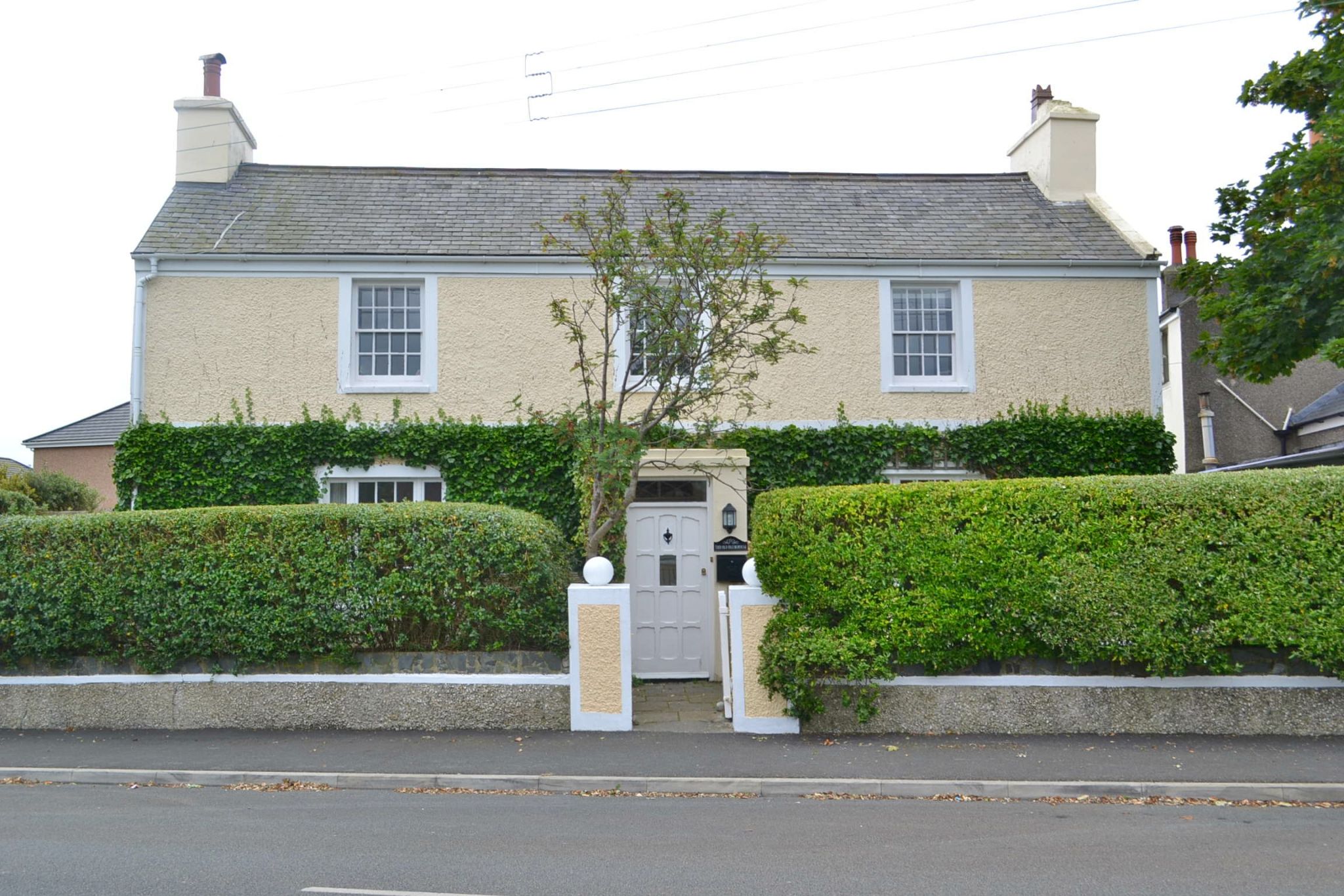 4 bedroom detached house For Sale in Port St Mary - Photograph 1