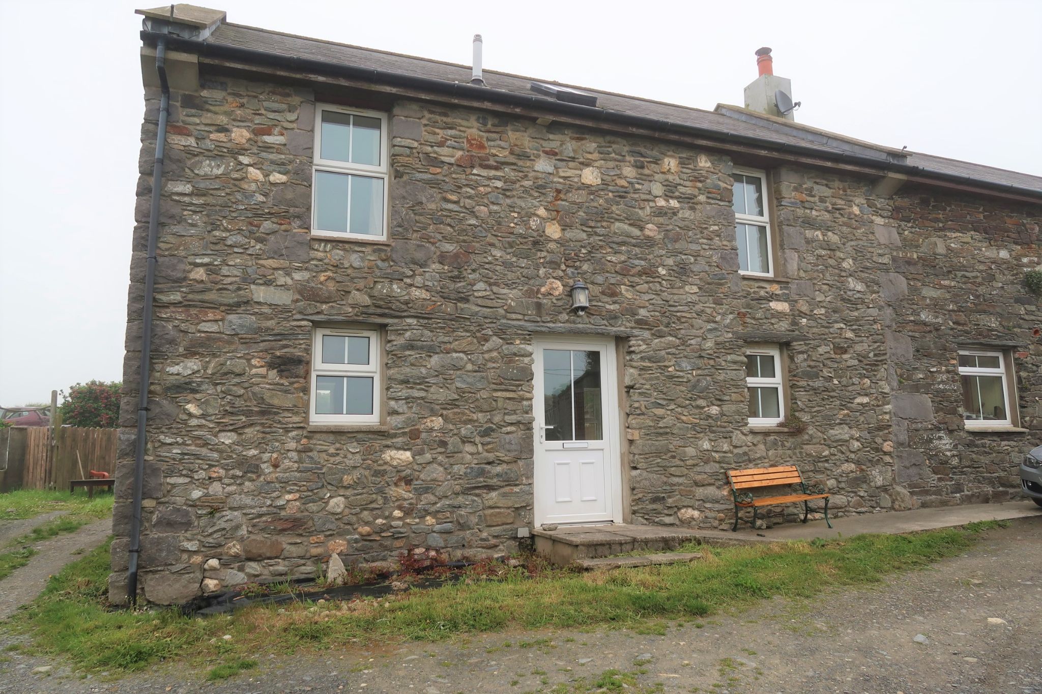 2 bedroom cottage house Under Offer in Port Erin - Photograph 1