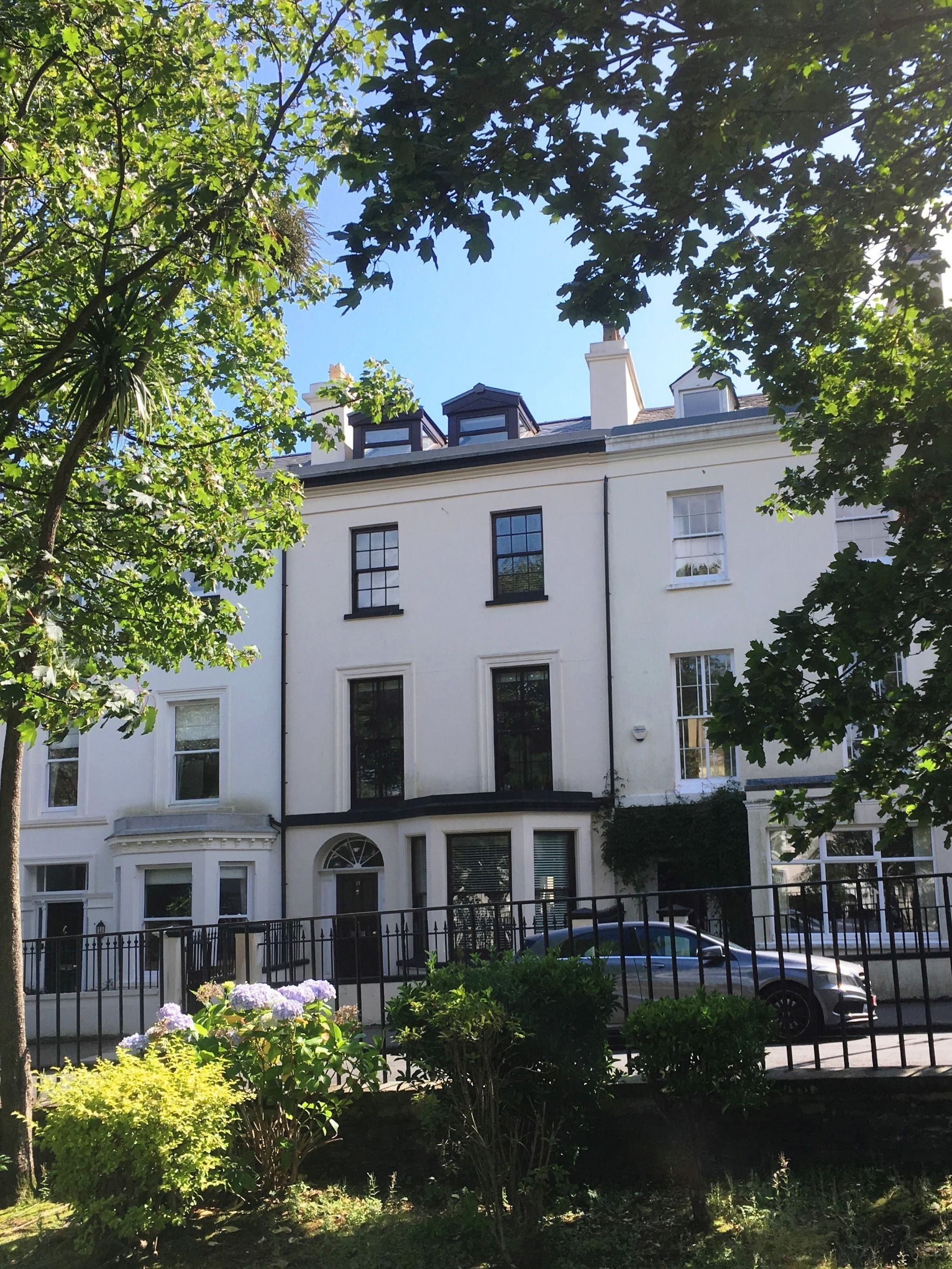 5 bedroom town house To Let in Douglas - Photograph 1