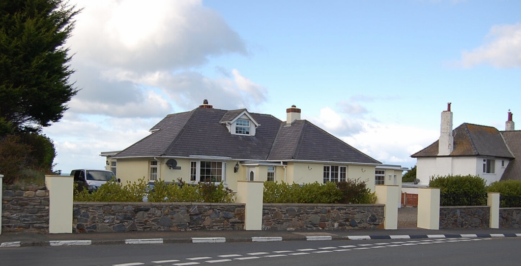 4 bedroom detached bungalow For Sale in Kirk Michael - Photograph 1