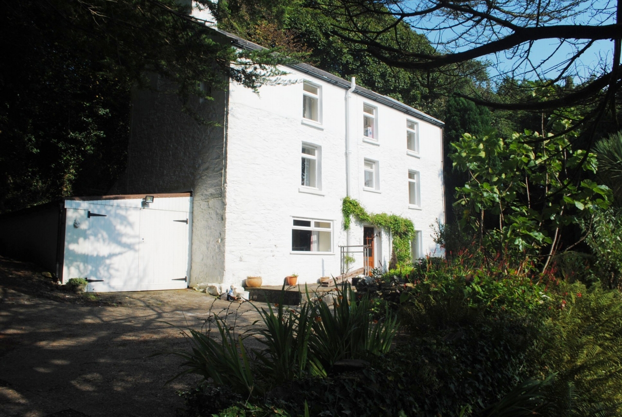 5 bedroom detached house Sold in Maughold - 1
