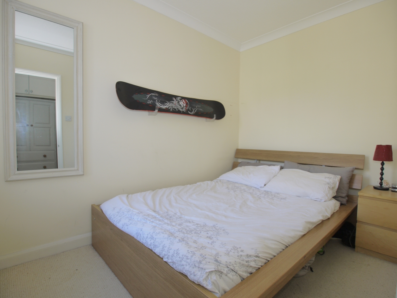 2 bedroom mid terraced house For Sale in Sevenoaks - Photograph 7