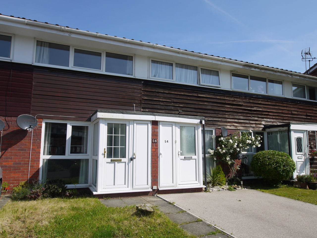 2 bedroom mid terraced house Let in Sevenoaks - Main Image