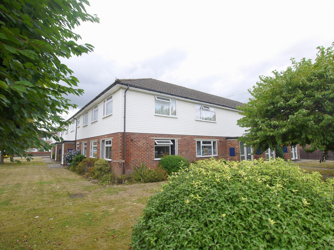 3 bedroom apartment flat/apartment For Sale in Sevenoaks - Photograph 1