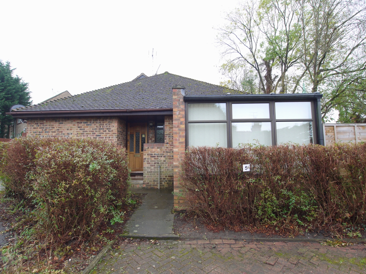 2 bedroom bungalow Let in Sevenoaks - Main Image
