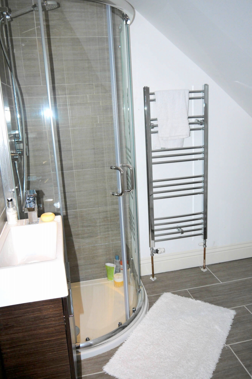 3 bedroom mid terraced house To Let in Sevenoaks - Photograph 8