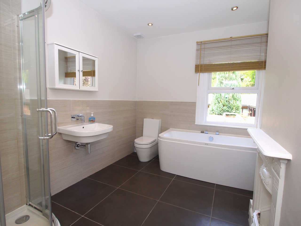 3 bedroom mid terraced house To Let in Sevenoaks - Photograph 7