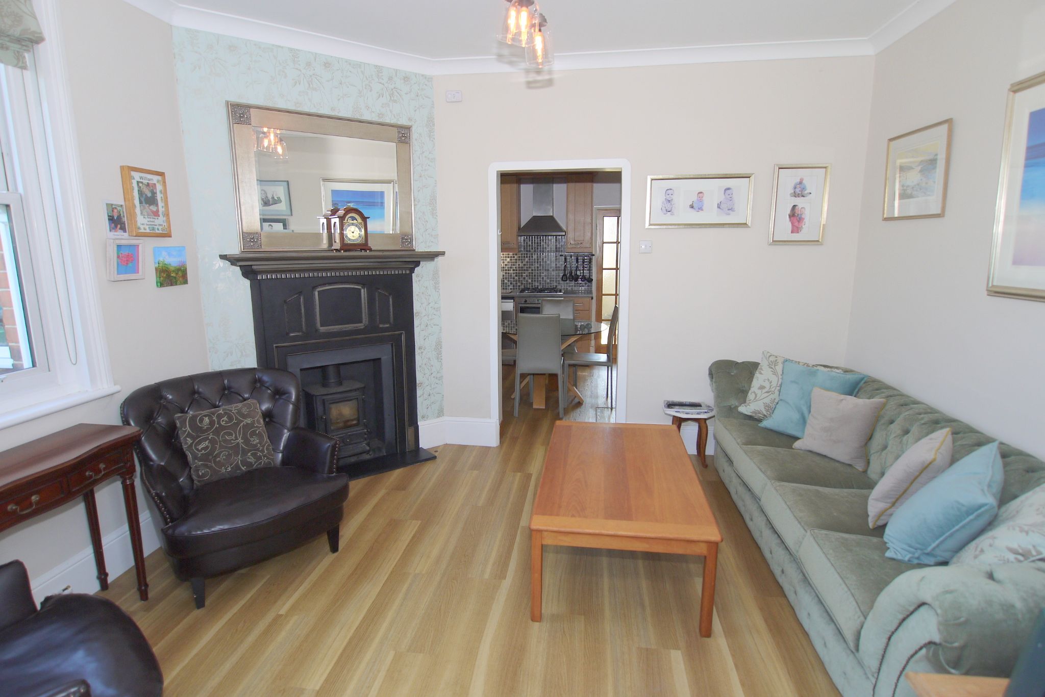 4 bedroom semi-detached house Sold in Sevenoaks - Photograph 4