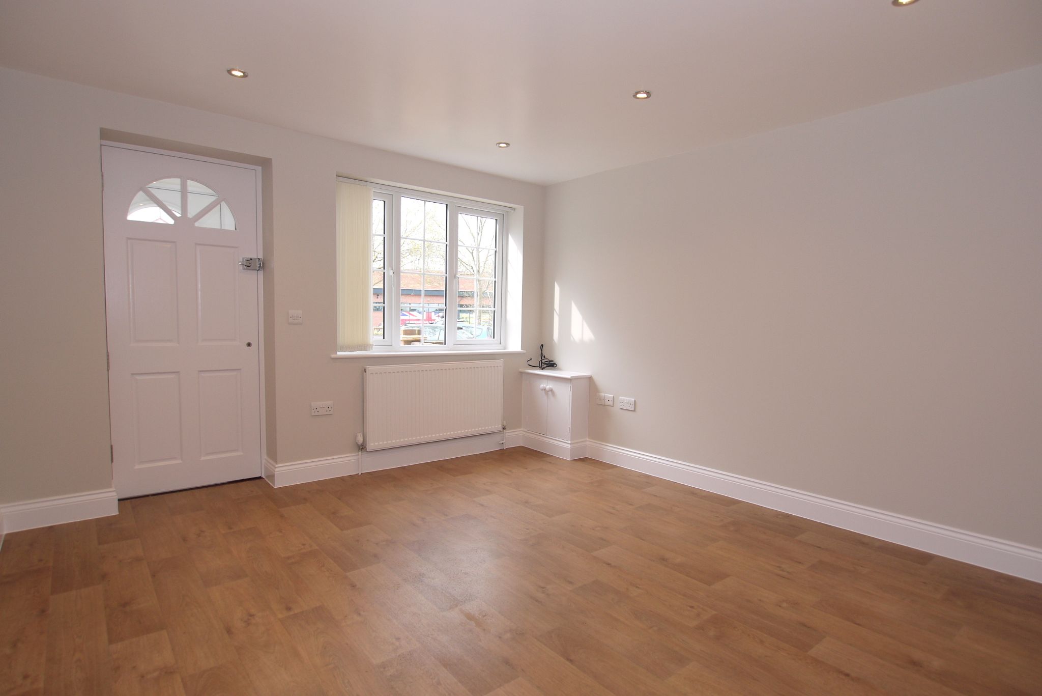 3 bedroom mid terraced house Sold in Sevenoaks - Photograph 4