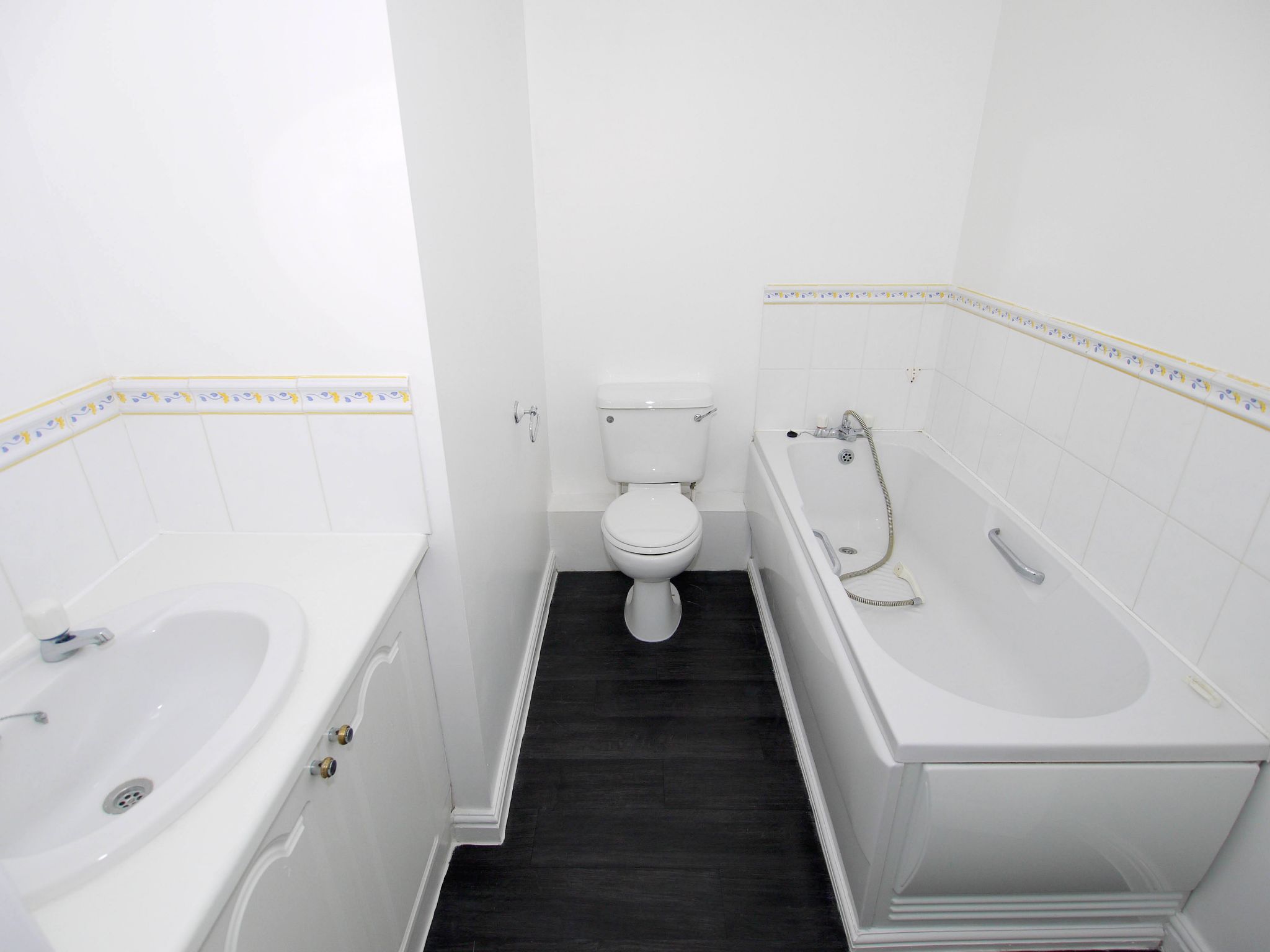 4 bedroom town house For Sale in Sevenoaks - Photograph 7