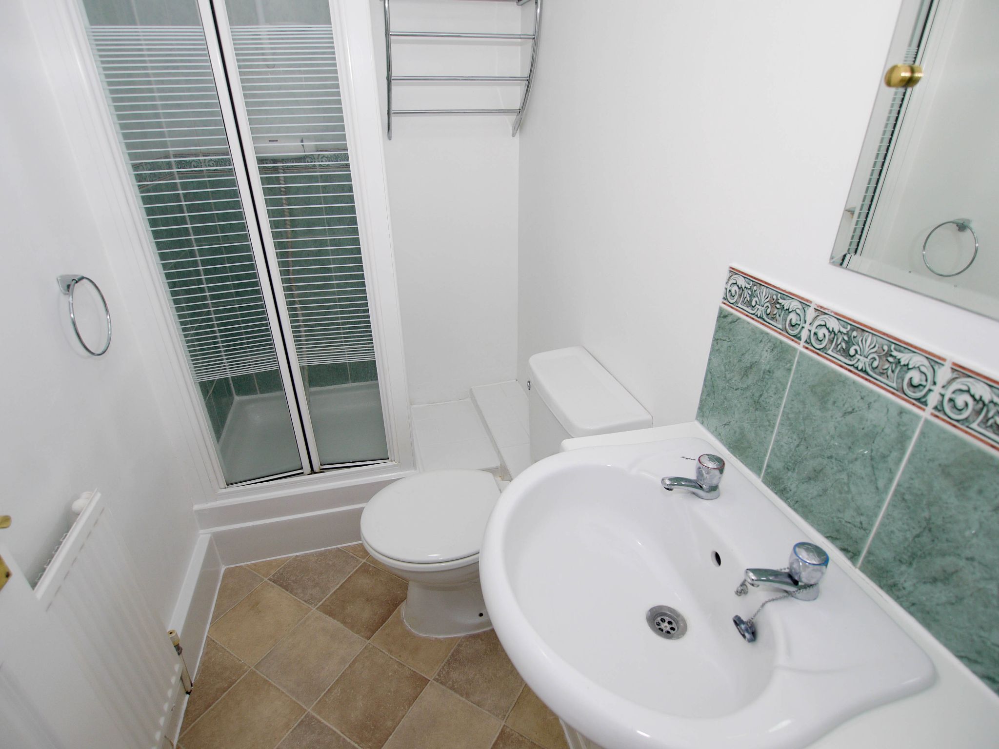 4 bedroom town house For Sale in Sevenoaks - Photograph 8