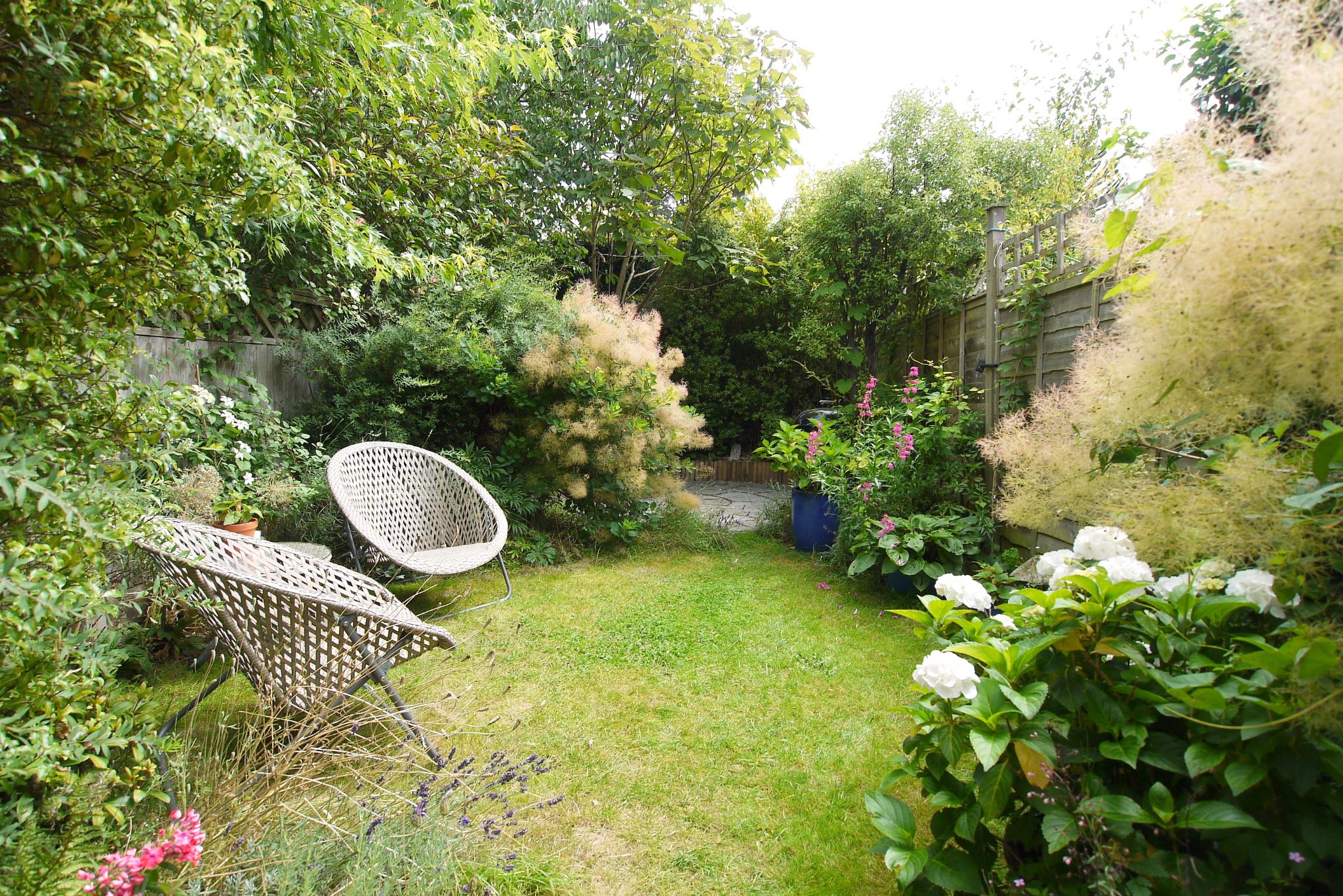 2 bedroom mid terraced house Sold in Seal - Photograph 9