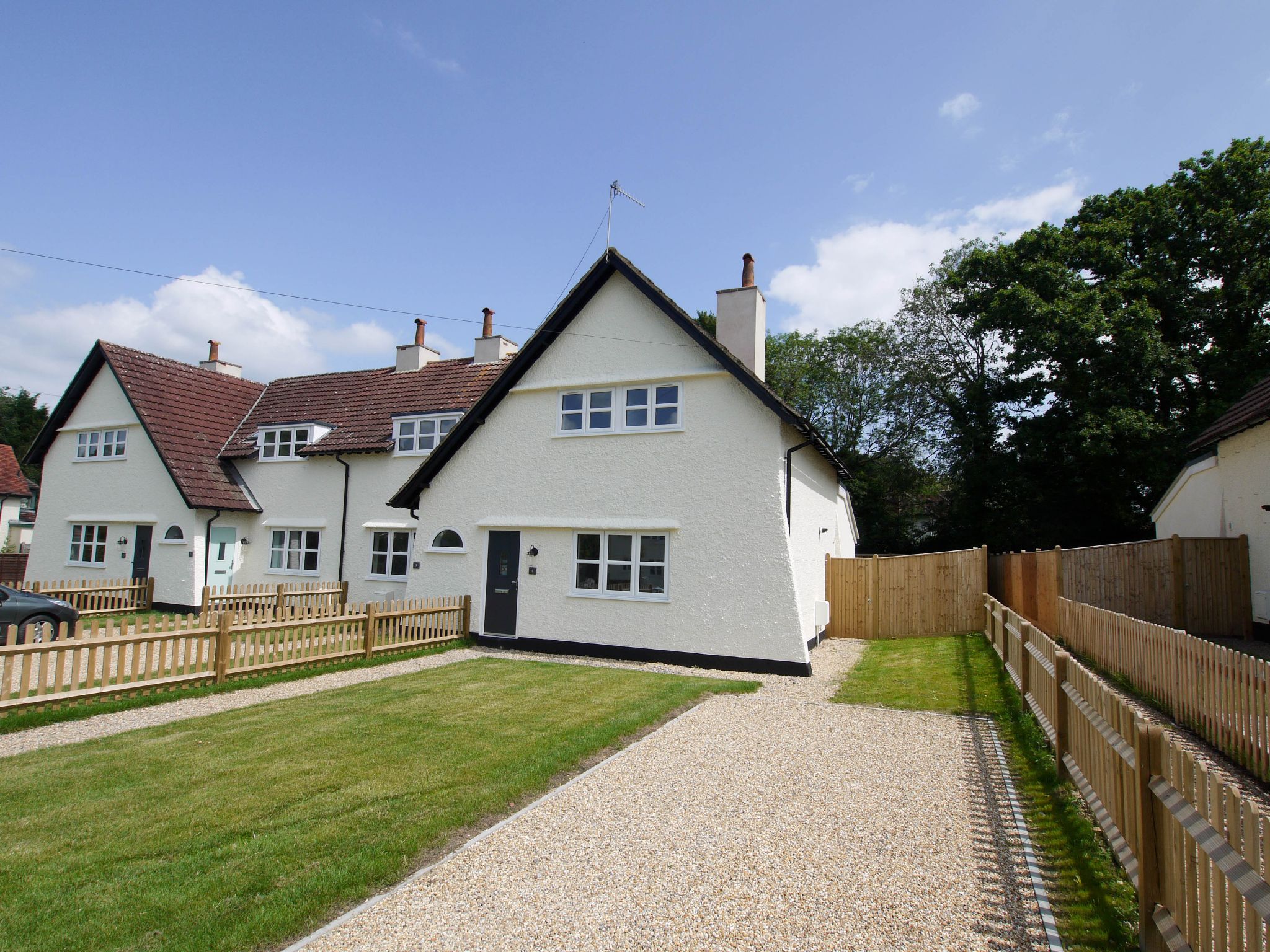 3 bedroom end terraced house For Sale in Tonbridge - Photograph 1