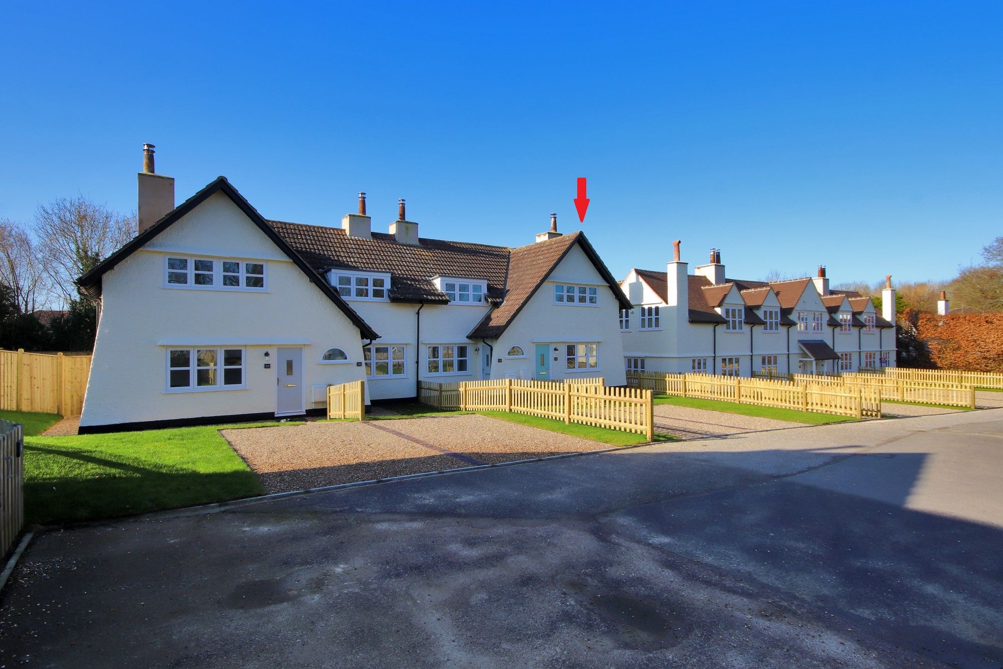 2 bedroom end terraced house Sale Agreed in Tonbridge - Photograph 1