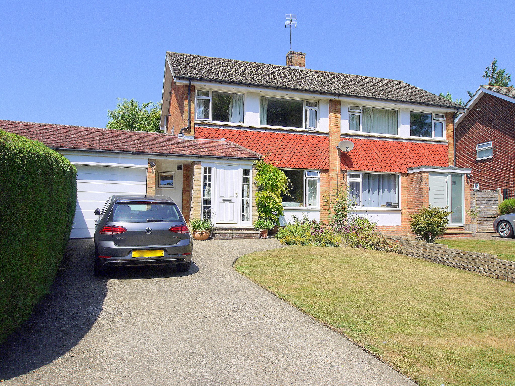 3 bedroom semi-detached house Sold in Sevenoaks - Photograph 15