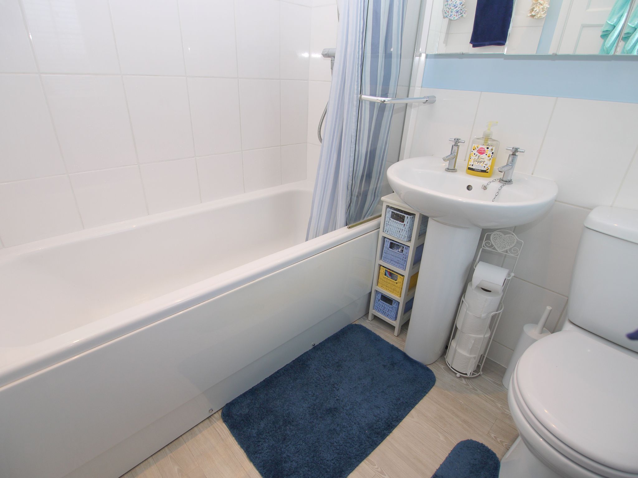 3 bedroom semi-detached house For Sale in Sevenoaks - Photograph 8