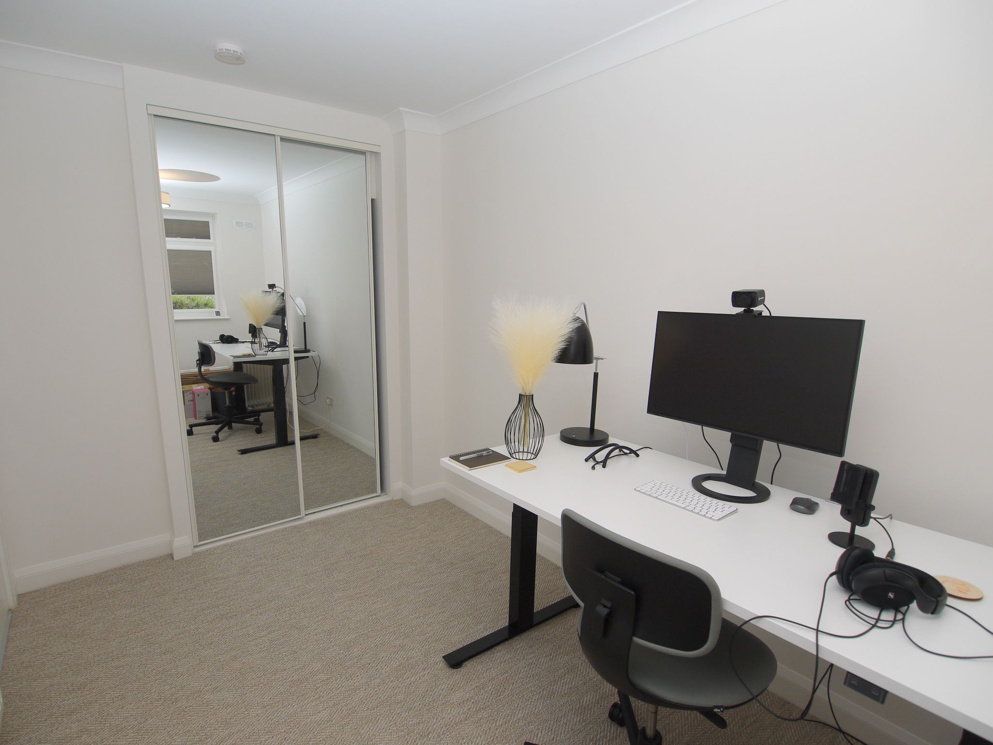 2 bedroom apartment For Sale in Sevenoaks - Photograph 5