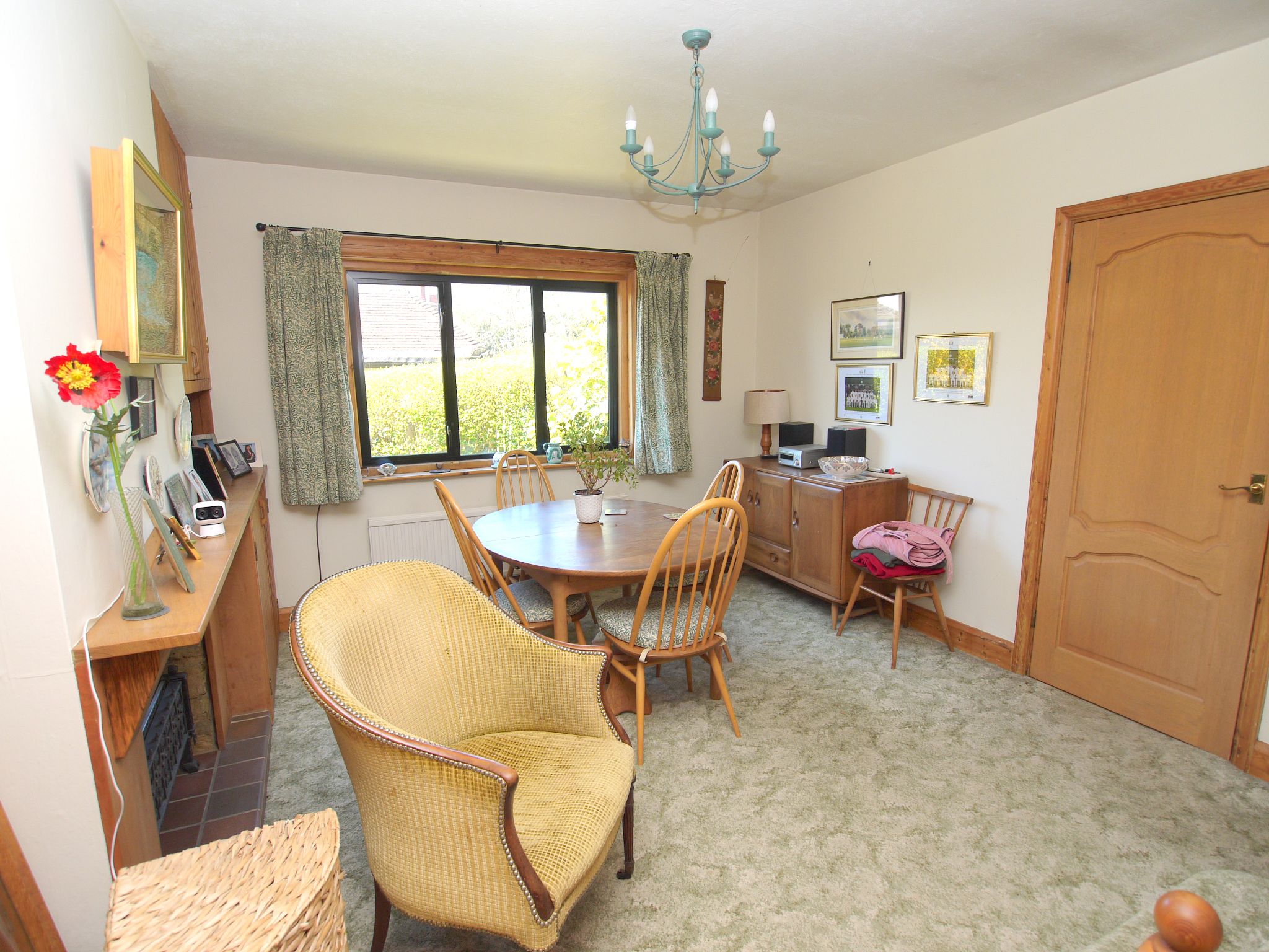 5 bedroom detached house For Sale in Sevenoaks - Photograph 4