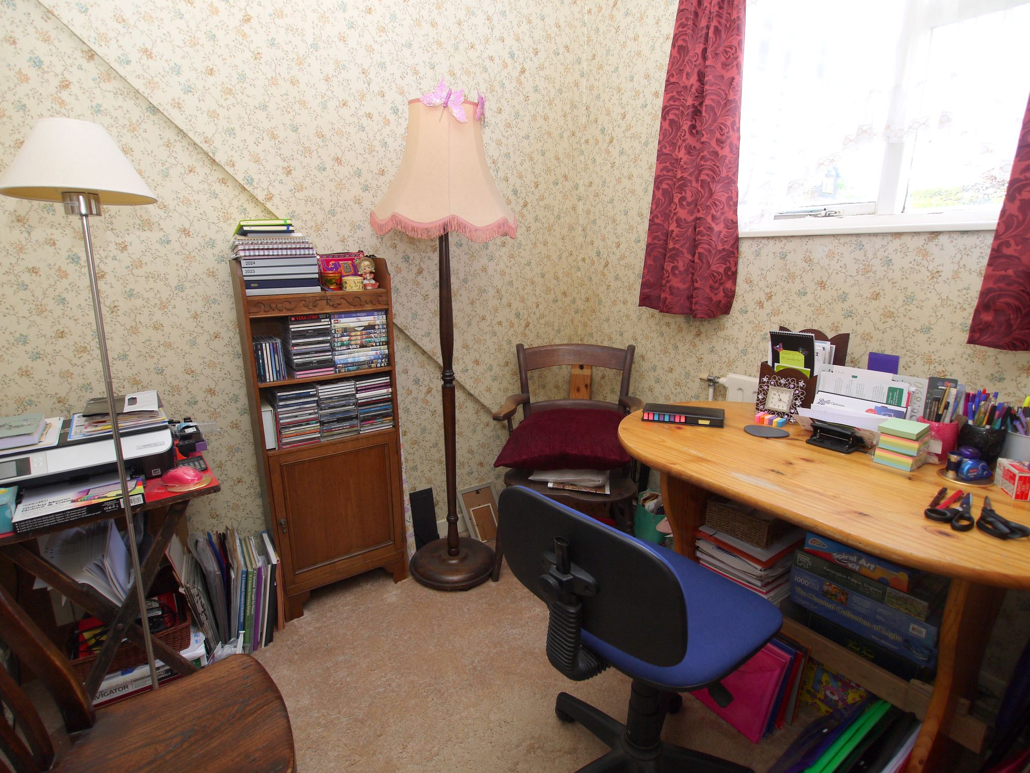 3 bedroom end terraced house For Sale in Stansted - Photograph 7