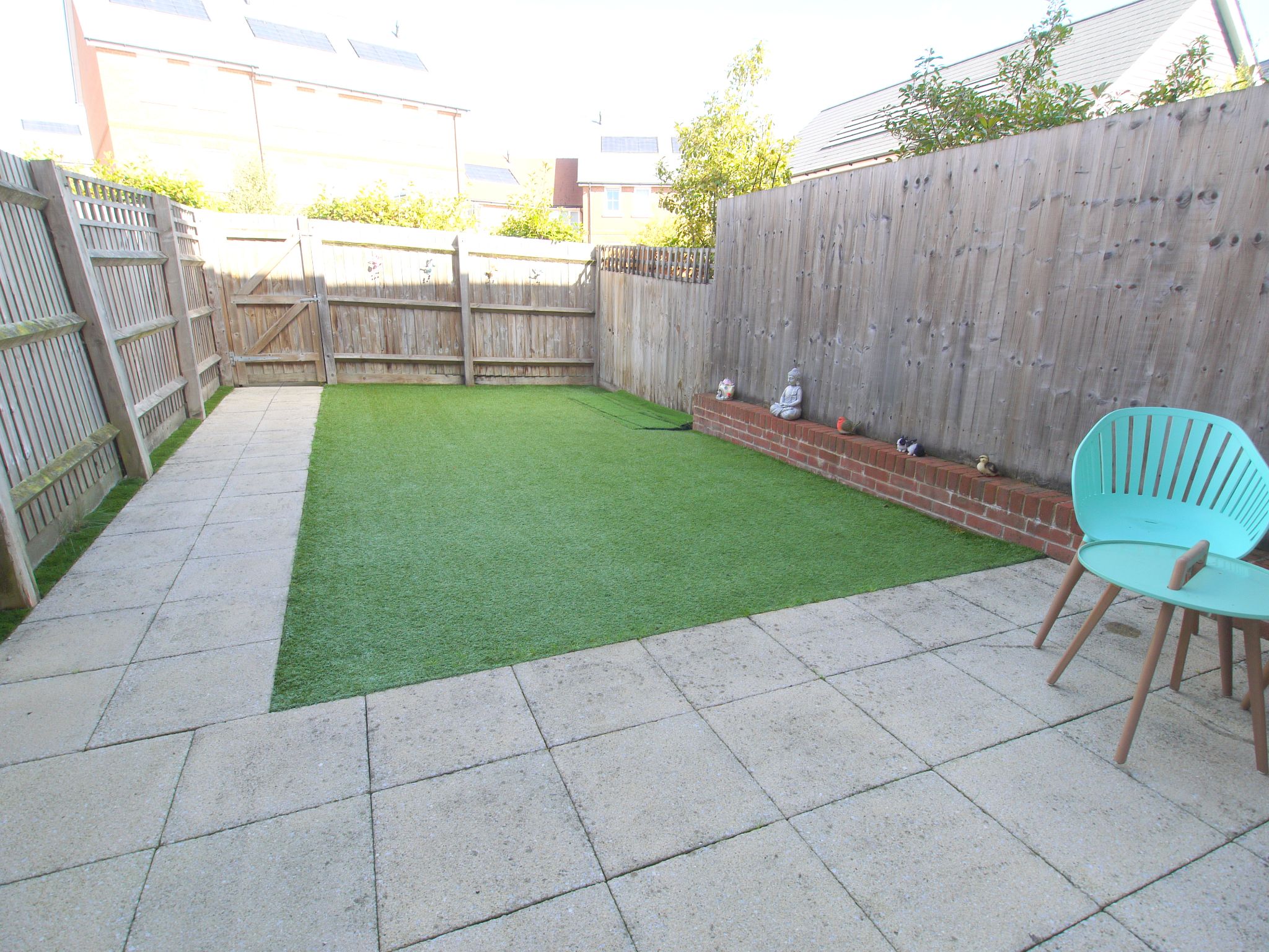 4 bedroom mid terraced house For Sale in Dunton Green - Photograph 11