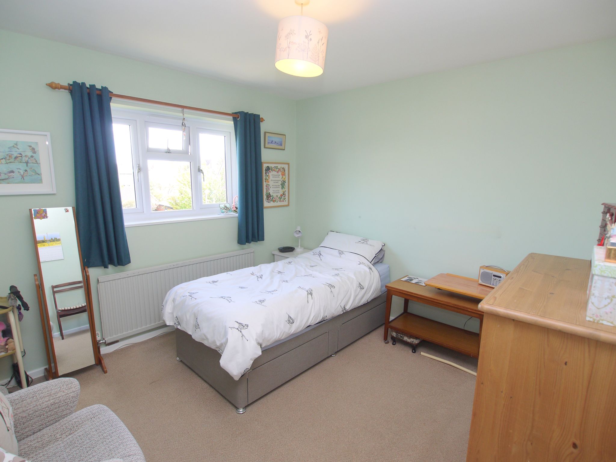 3 bedroom semi-detached house For Sale in Sevenoaks - Photograph 6
