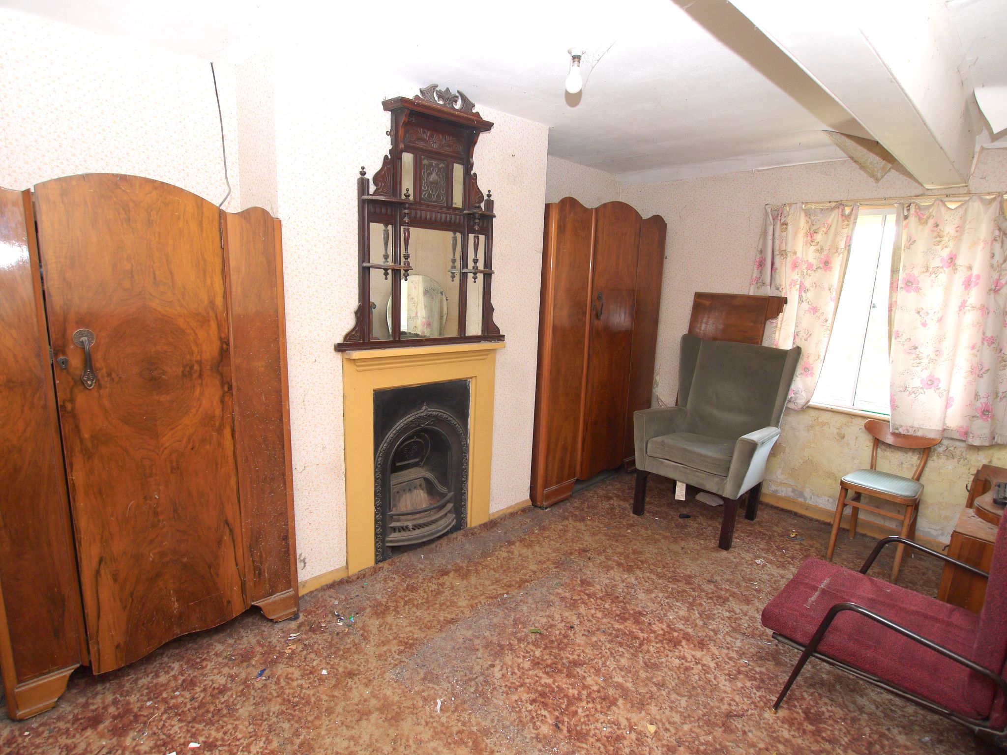 3 bedroom mid terraced house For Sale in Shoreham - Photograph 4