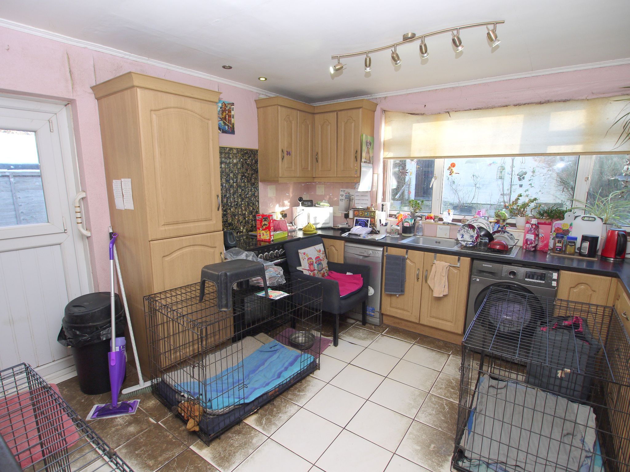 3 bedroom detached bungalow For Sale in Sevenoaks - Property photograph