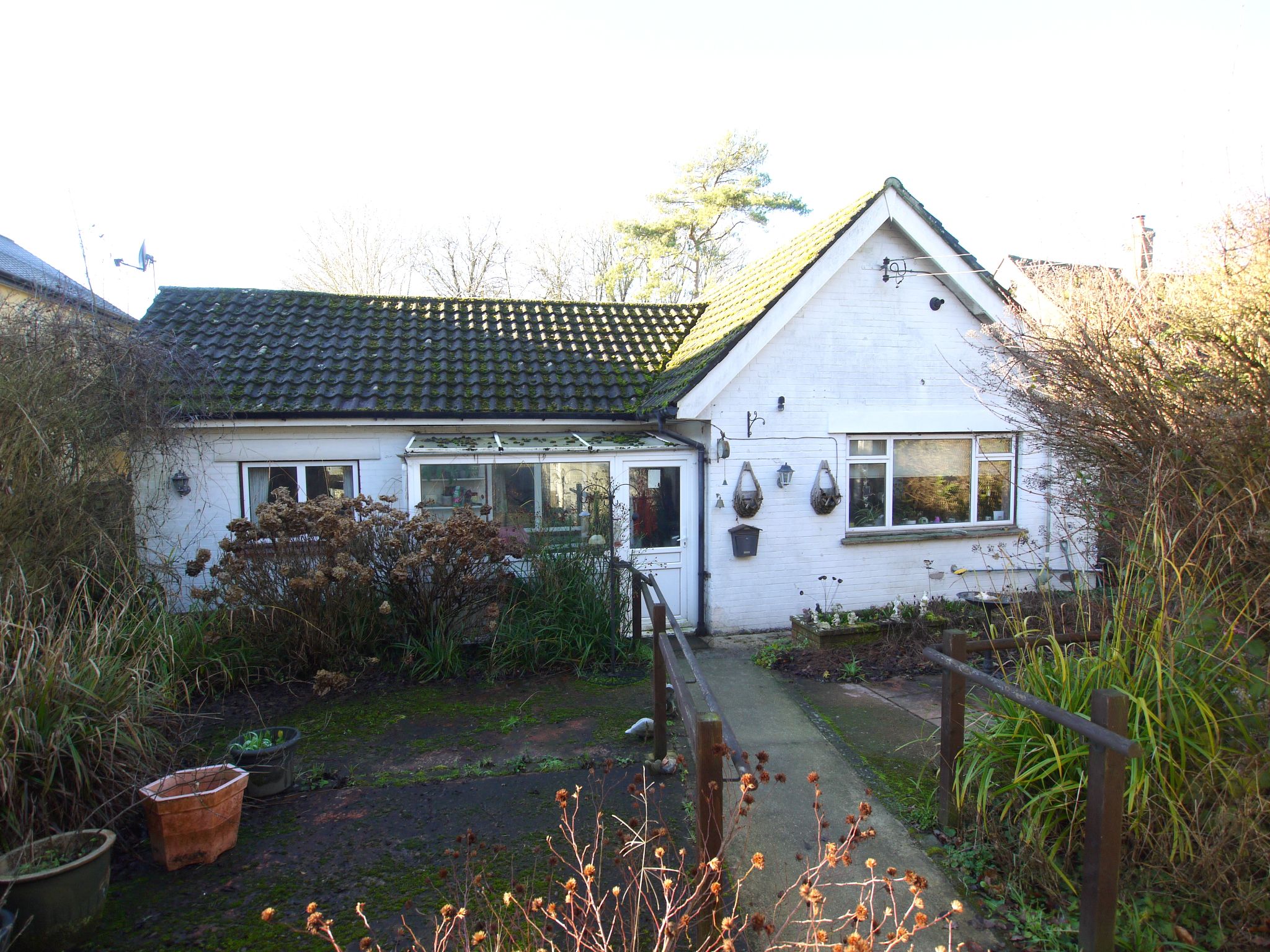 3 bedroom detached bungalow For Sale in Sevenoaks - Property photograph
