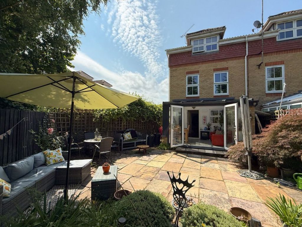 4 bedroom town house For Sale in Sevenoaks - Photograph 16