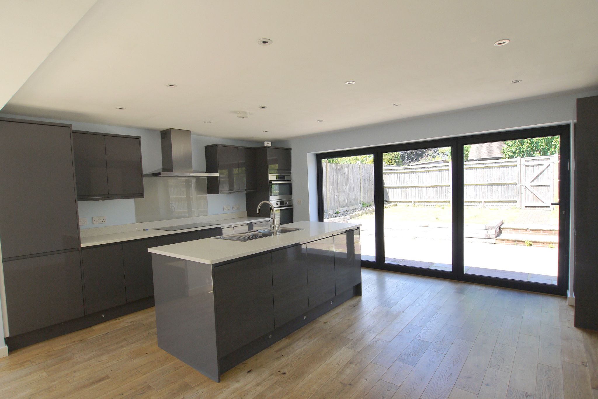 3 bedroom semi-detached house To Let in Sevenoaks - Photograph 7