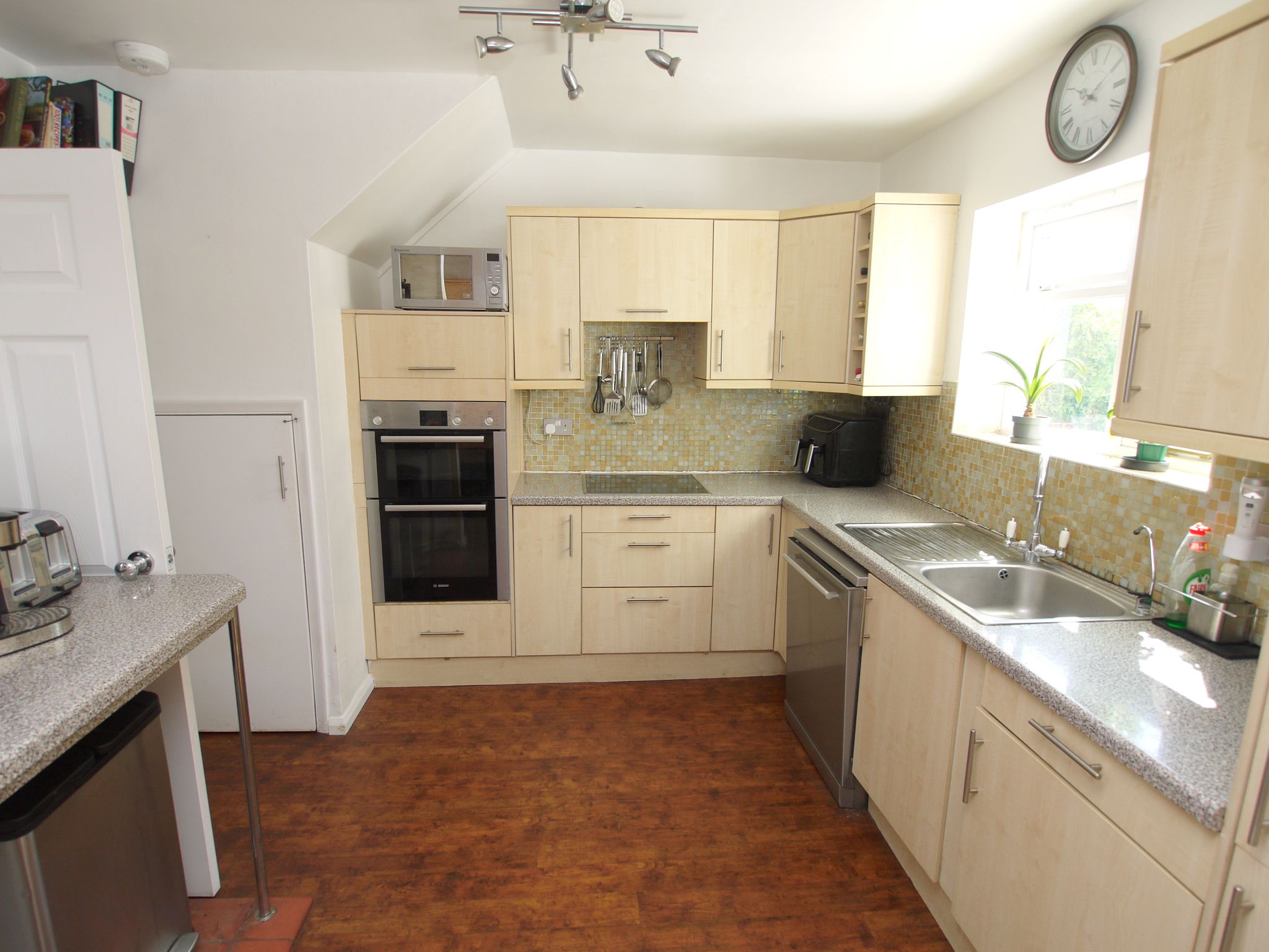 5 bedroom semi-detached house For Sale in Sevenoaks - Property photograph