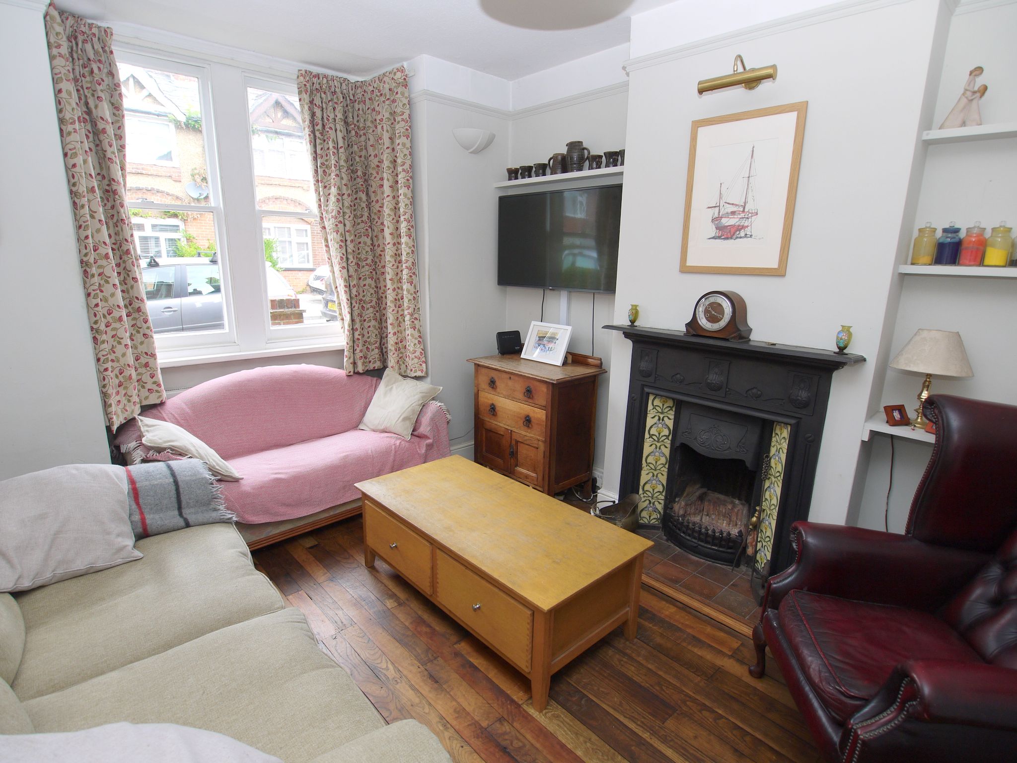 4 bedroom semi-detached house For Sale in Sevenoaks - Property photograph