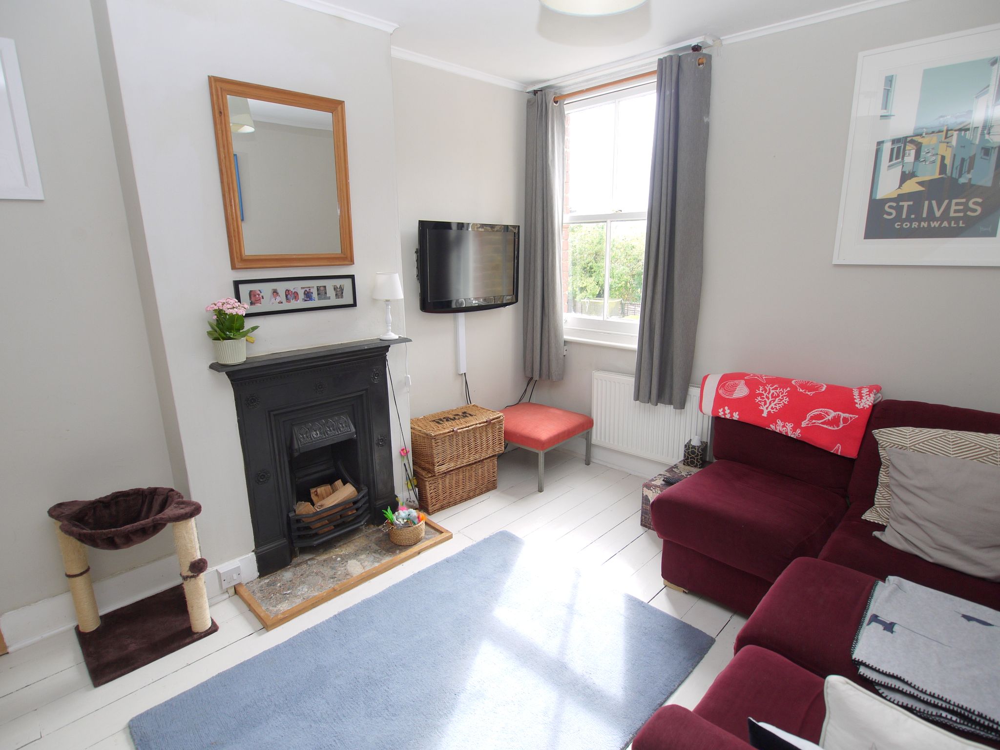 4 bedroom semi-detached house For Sale in Sevenoaks - Photograph 8