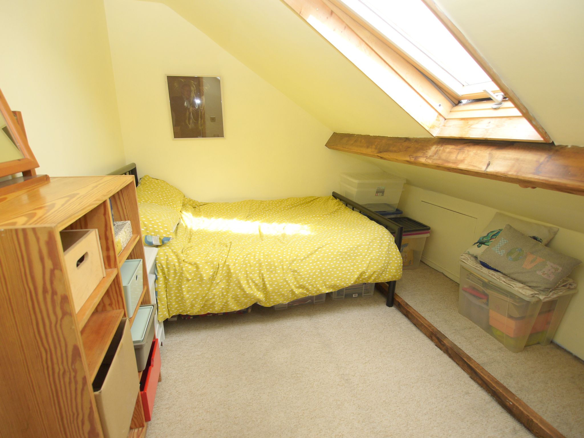 4 bedroom semi-detached house For Sale in Sevenoaks - Photograph 10