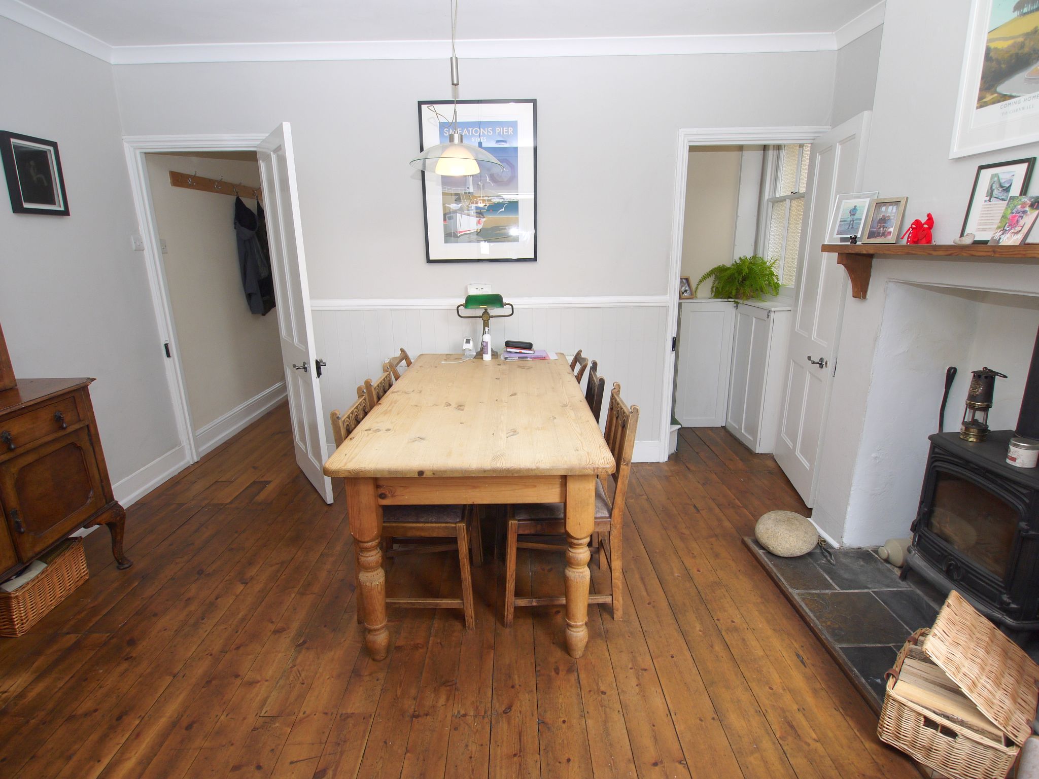 4 bedroom semi-detached house For Sale in Sevenoaks - Property photograph