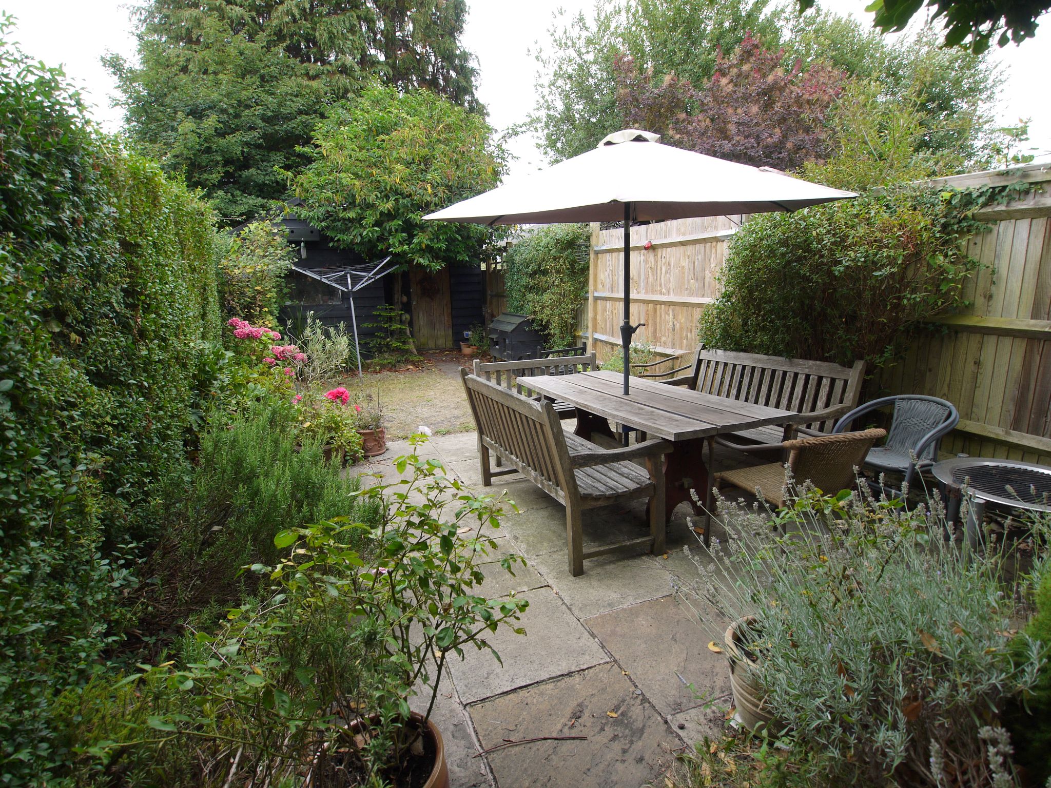4 bedroom semi-detached house For Sale in Sevenoaks - Photograph 2