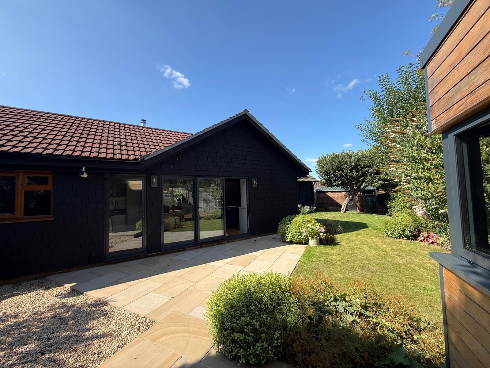 5 bedroom detached bungalow For Sale in Otford - Photograph 15