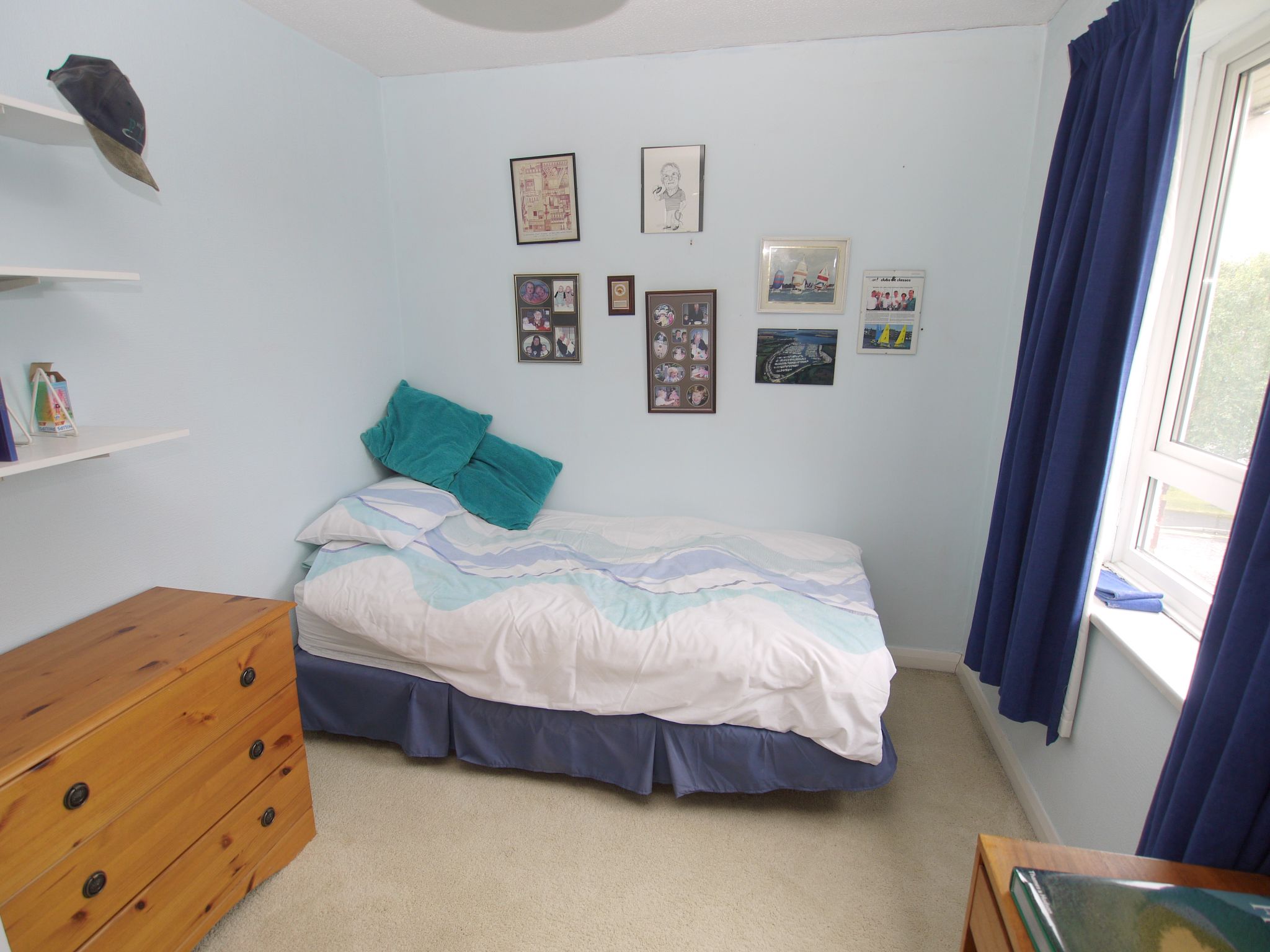 4 bedroom detached house For Sale in Sevenoaks - Photograph 5