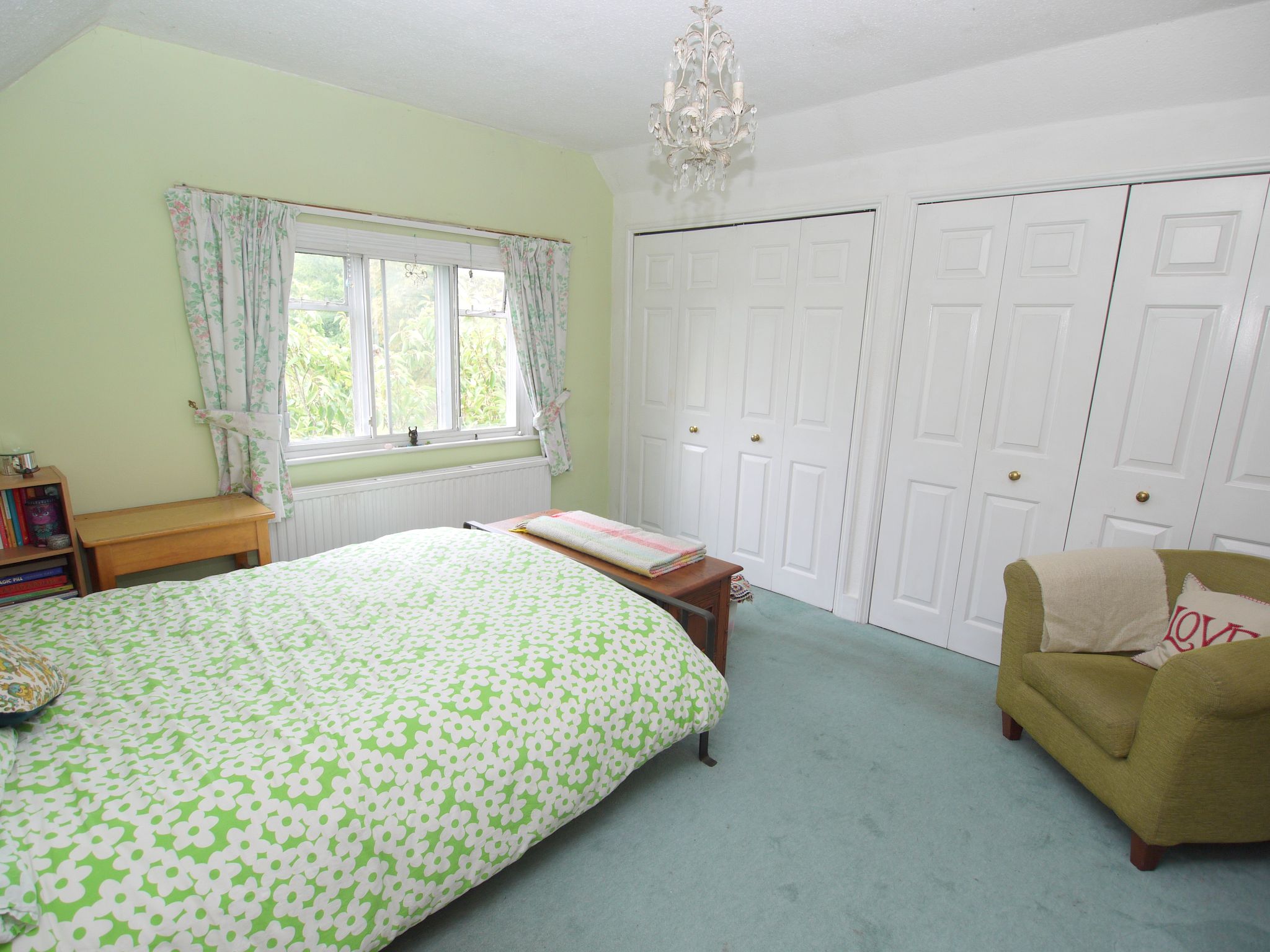 3 bedroom semi-detached house For Sale in Leigh - Photograph 6
