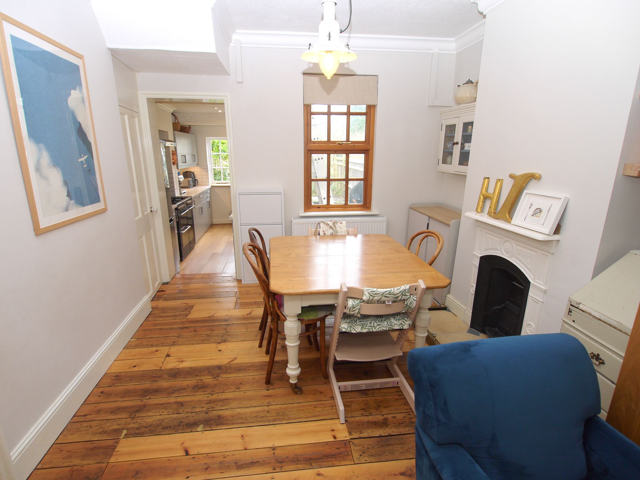 2 bedroom mid terraced house For Sale in Sevenoaks - Property photograph