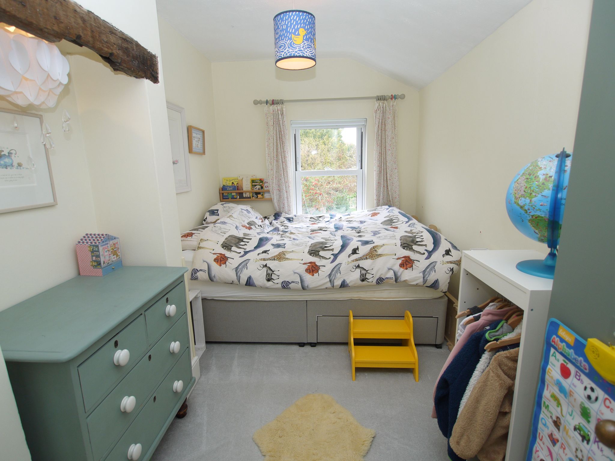 2 bedroom mid terraced house For Sale in Sevenoaks - Photograph 7