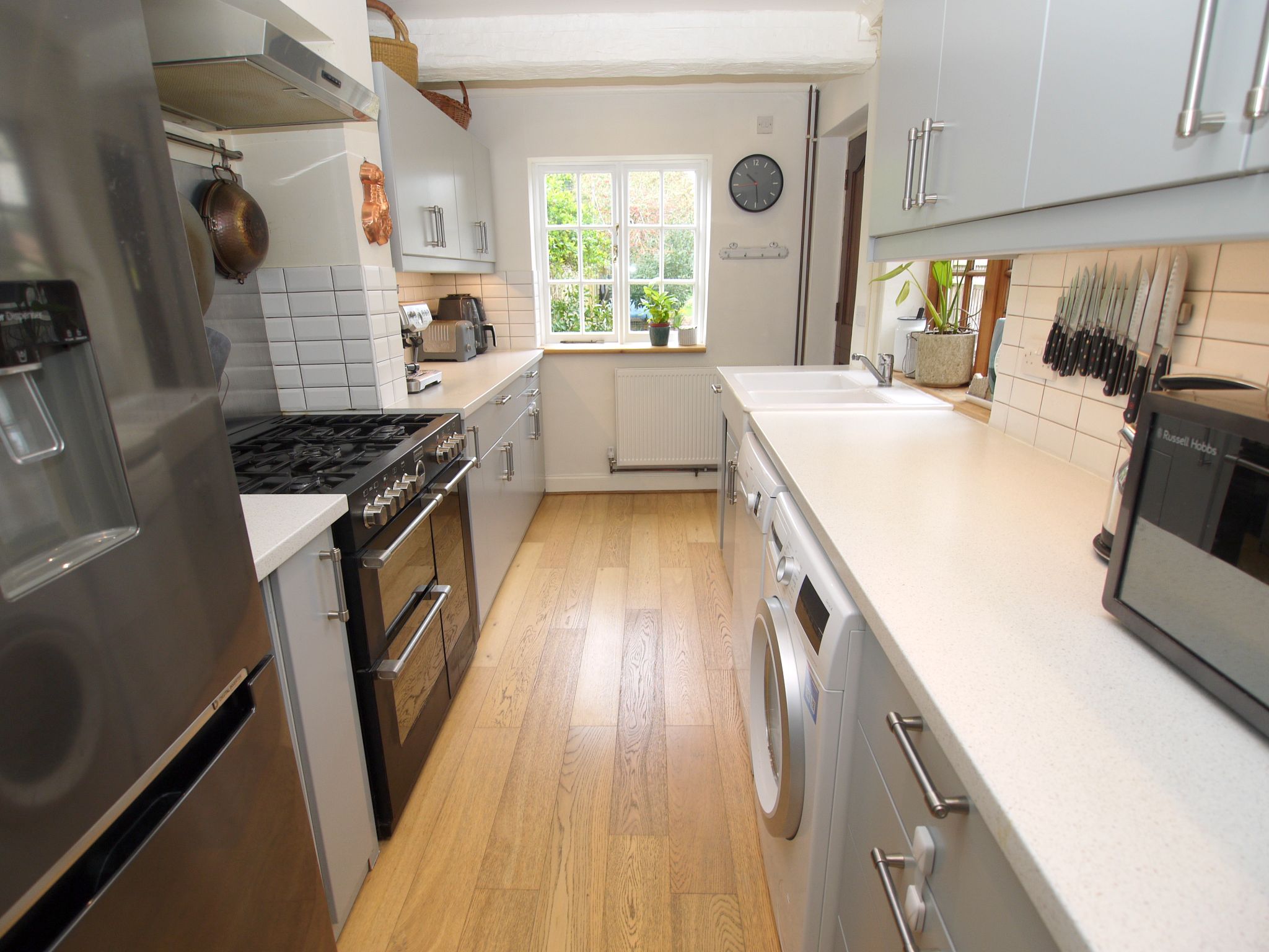 2 bedroom mid terraced house For Sale in Sevenoaks - Photograph 5