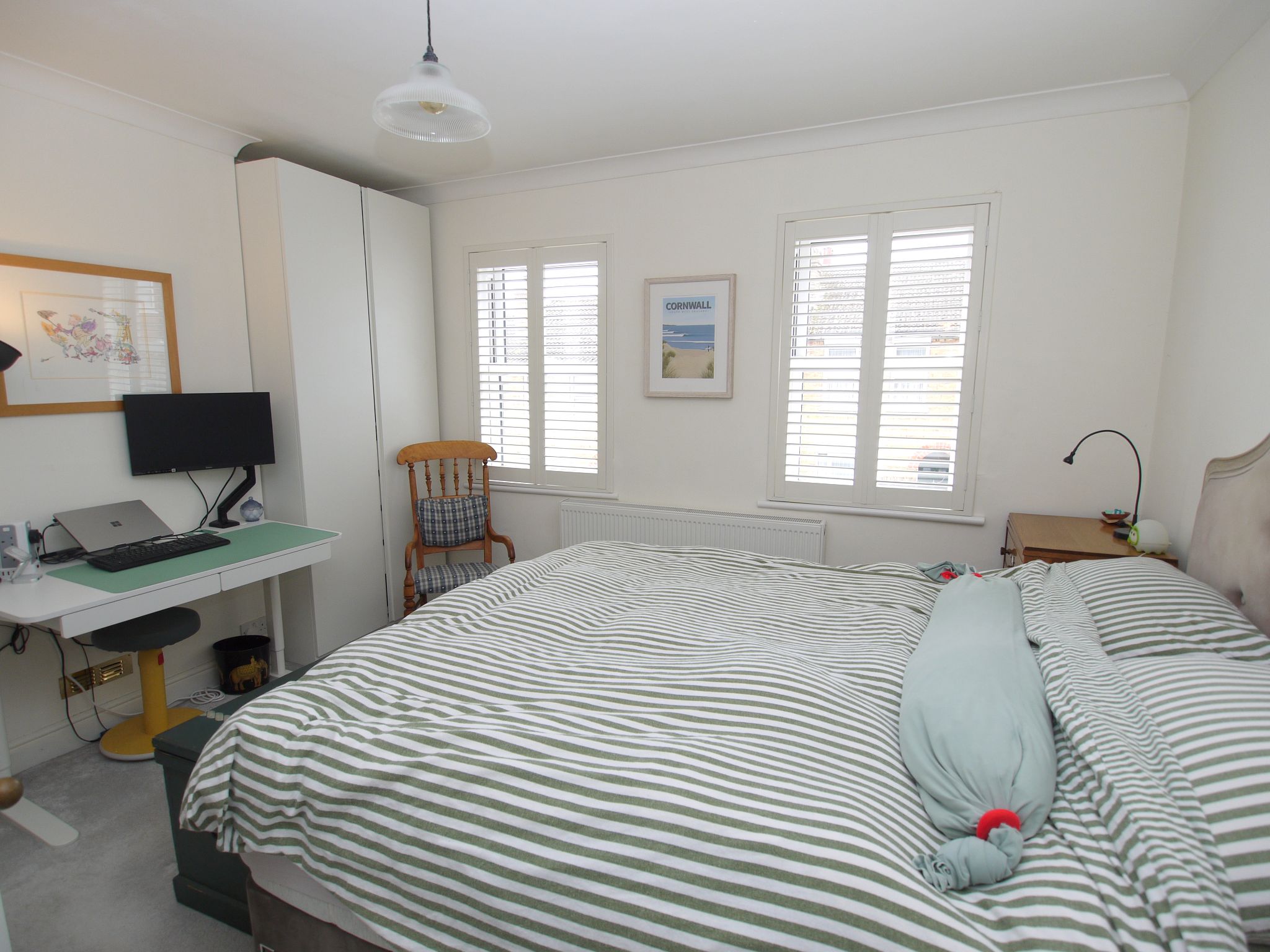 2 bedroom mid terraced house For Sale in Sevenoaks - Photograph 6