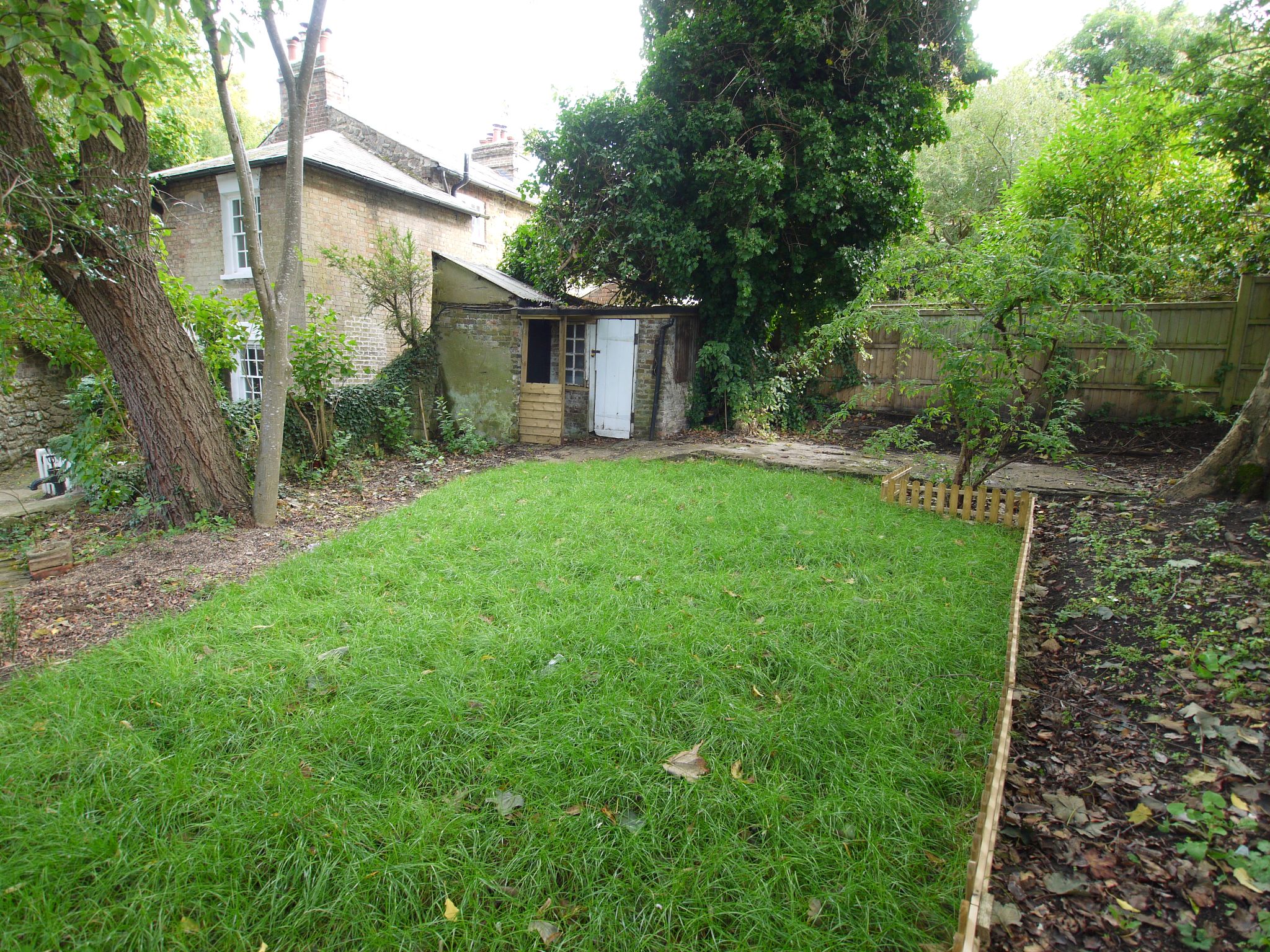 1 bedroom end terraced house To Let in Sevenoaks - Photograph 7