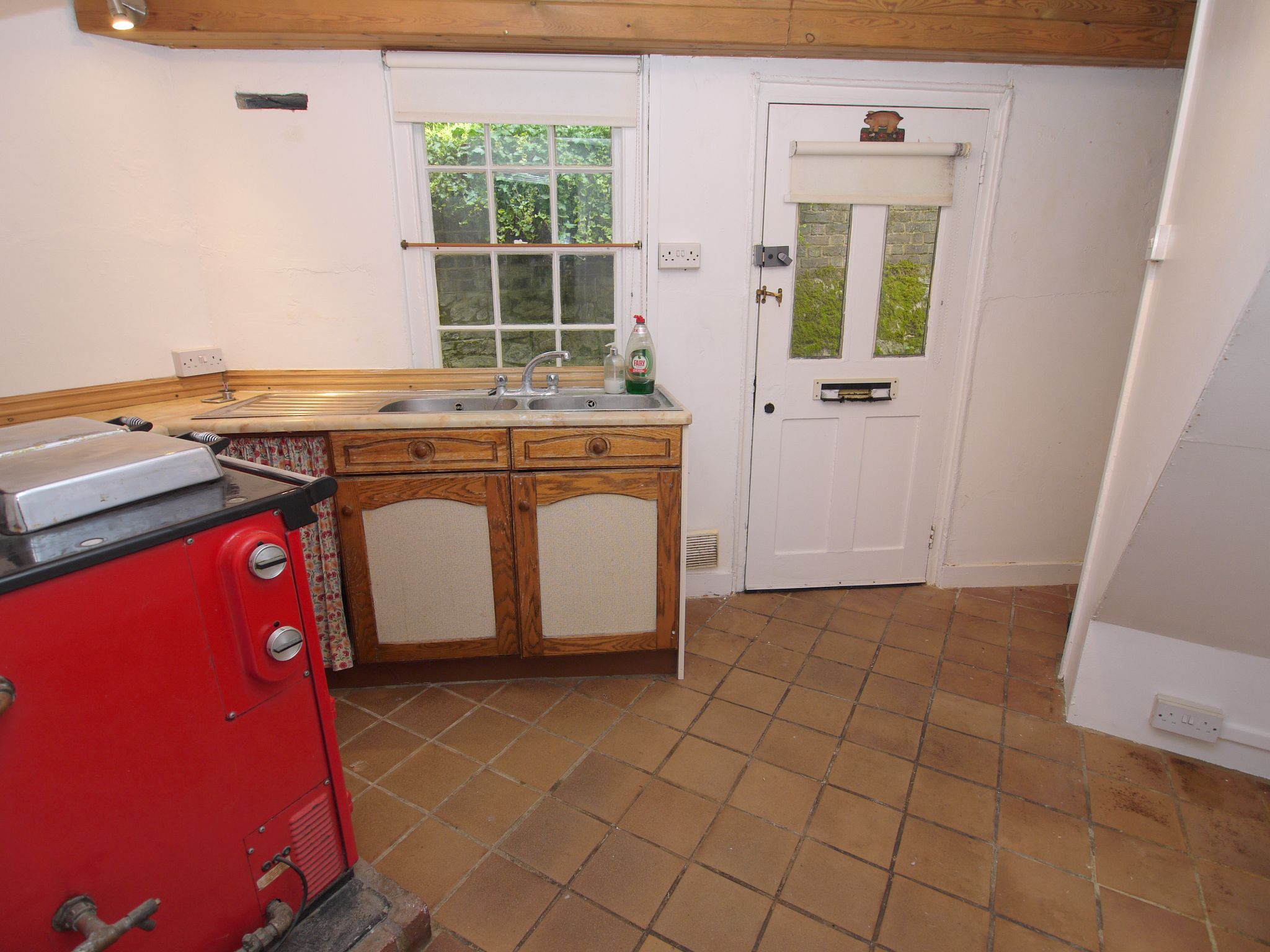 1 bedroom end terraced house To Let in Sevenoaks - Photograph 5