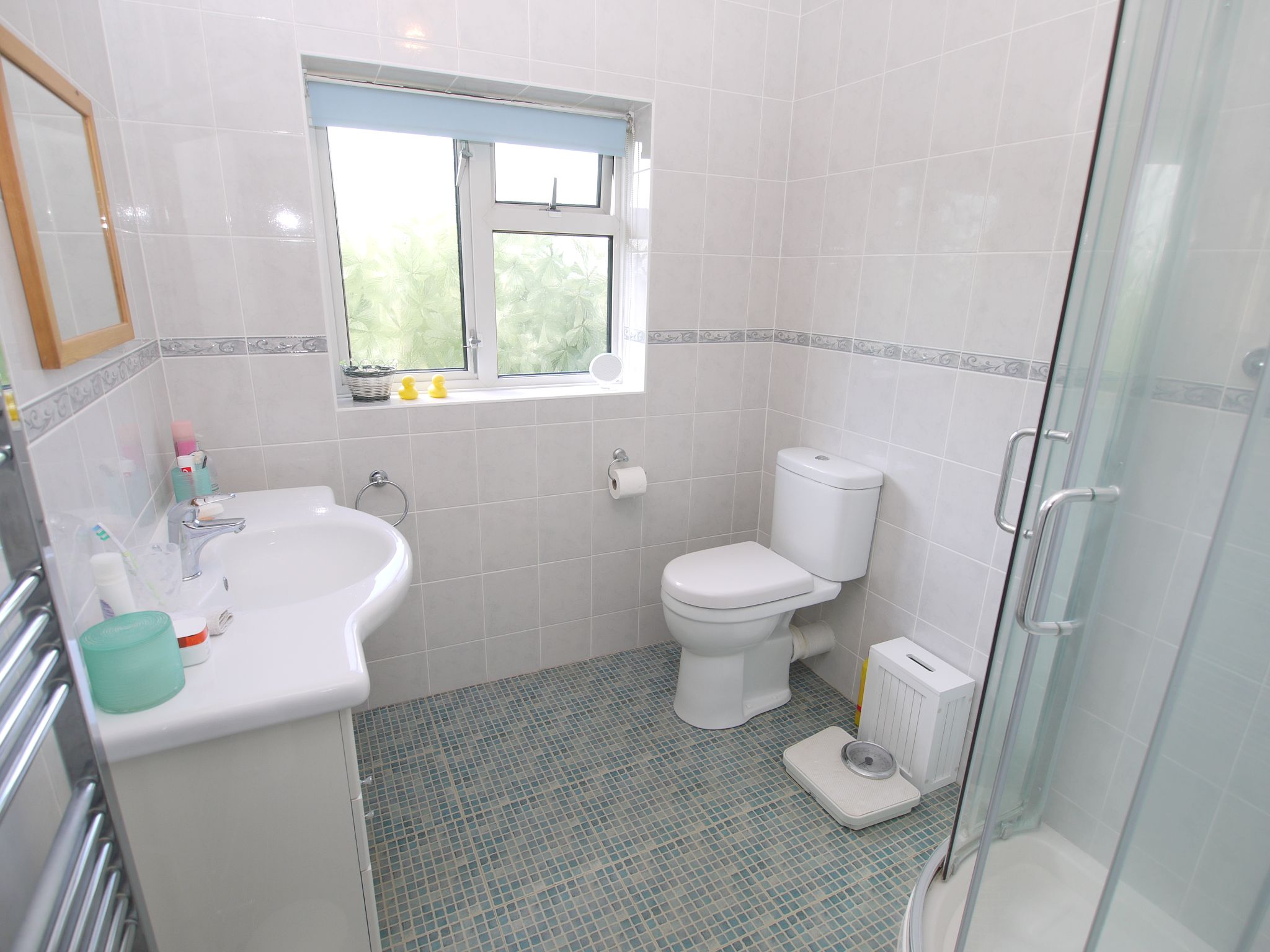 3 bedroom semi-detached house For Sale in Otford - Photograph 10