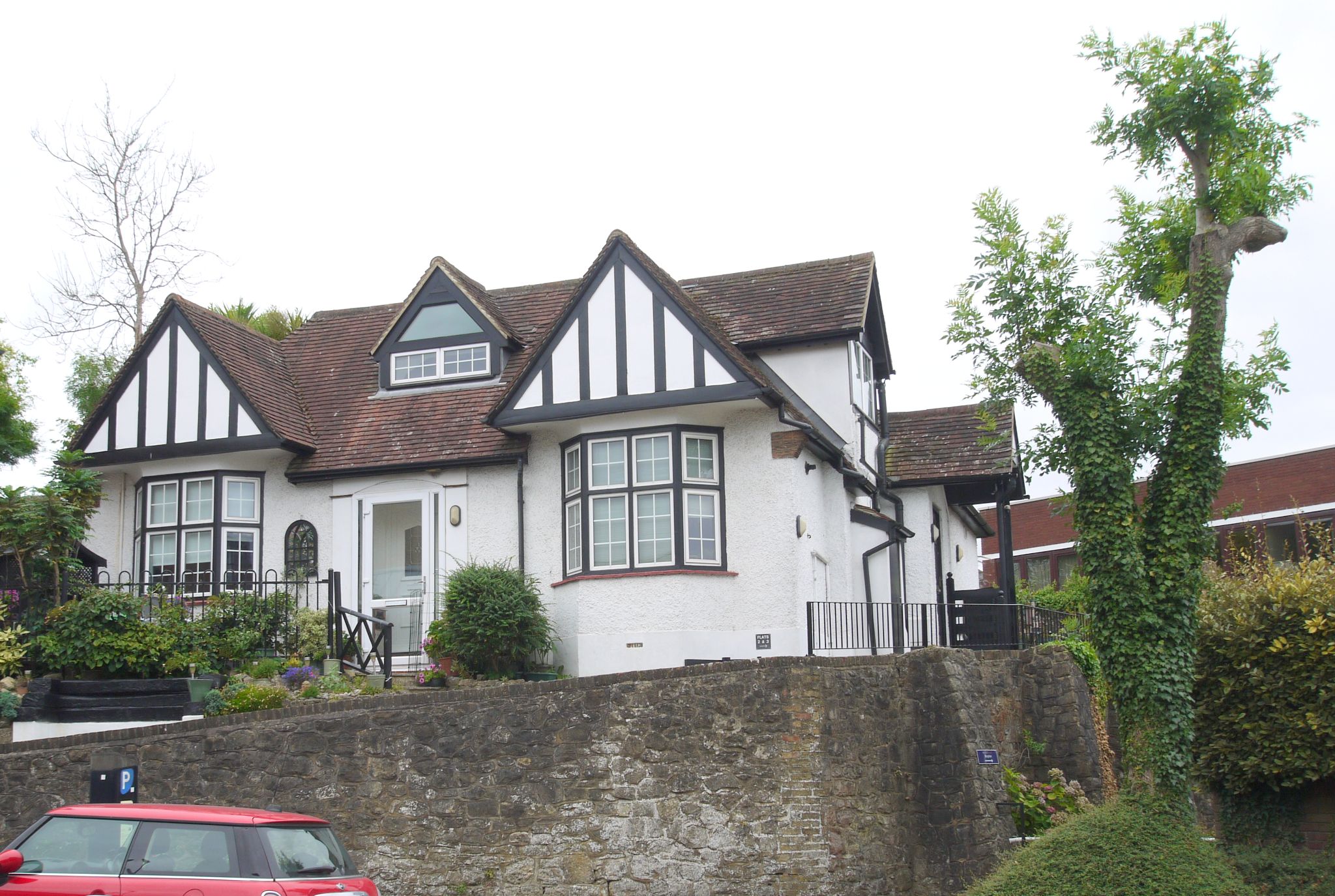 2 bedroom apartment To Let in Sevenoaks - Property photograph