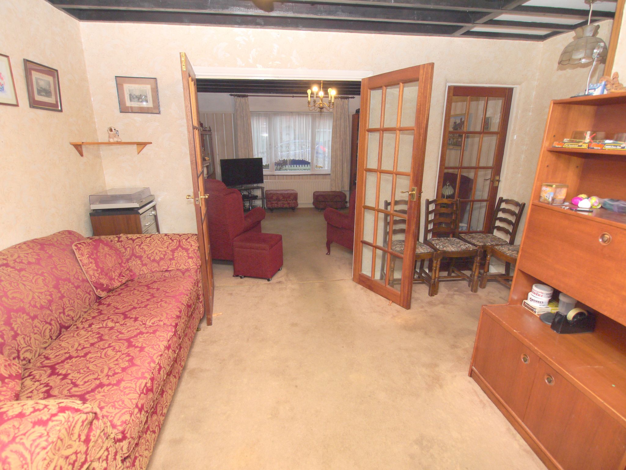 3 bedroom semi-detached house For Sale in Sevenoaks - Photograph 4