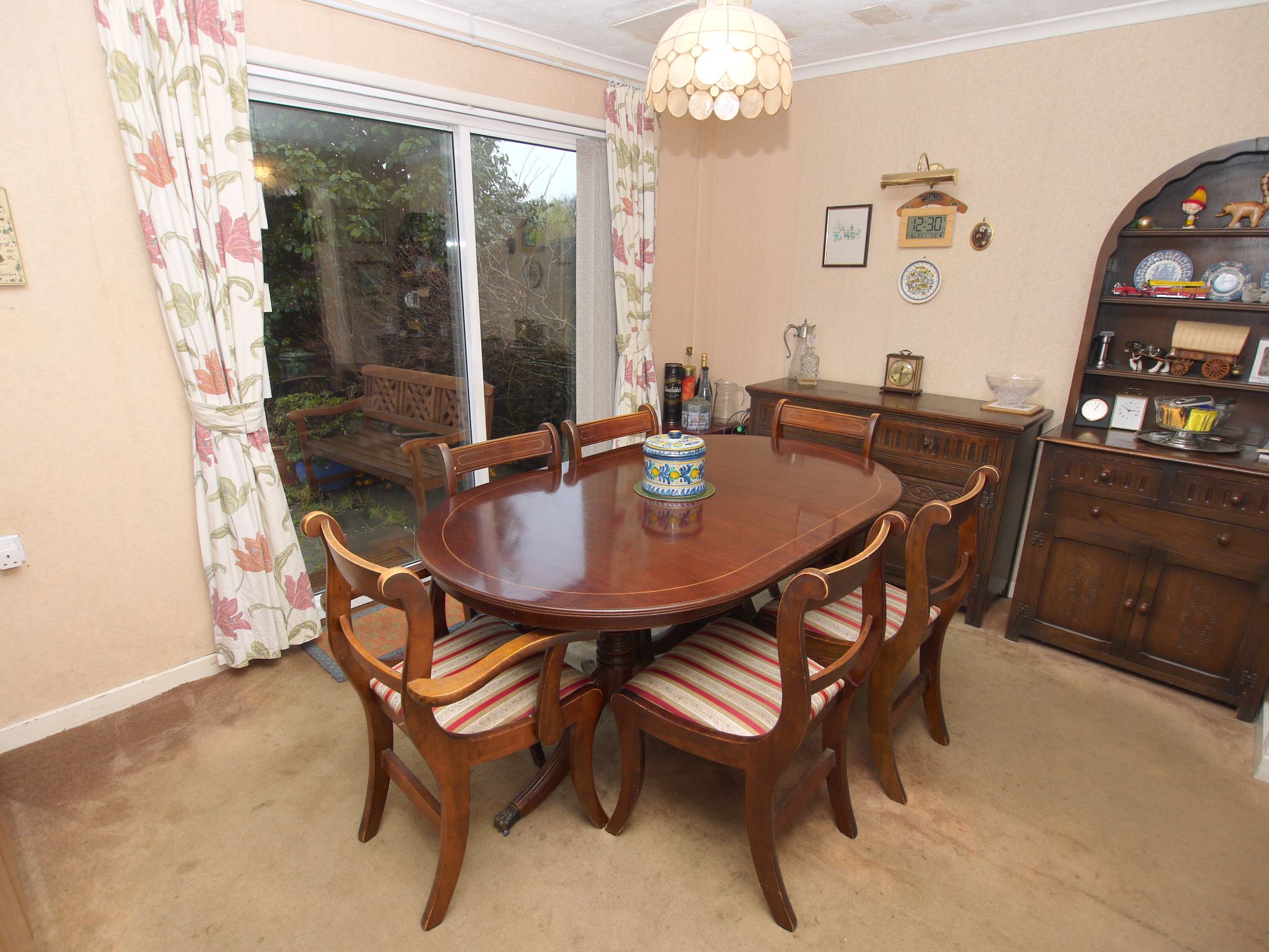 3 bedroom semi-detached house For Sale in Sevenoaks - Photograph 5